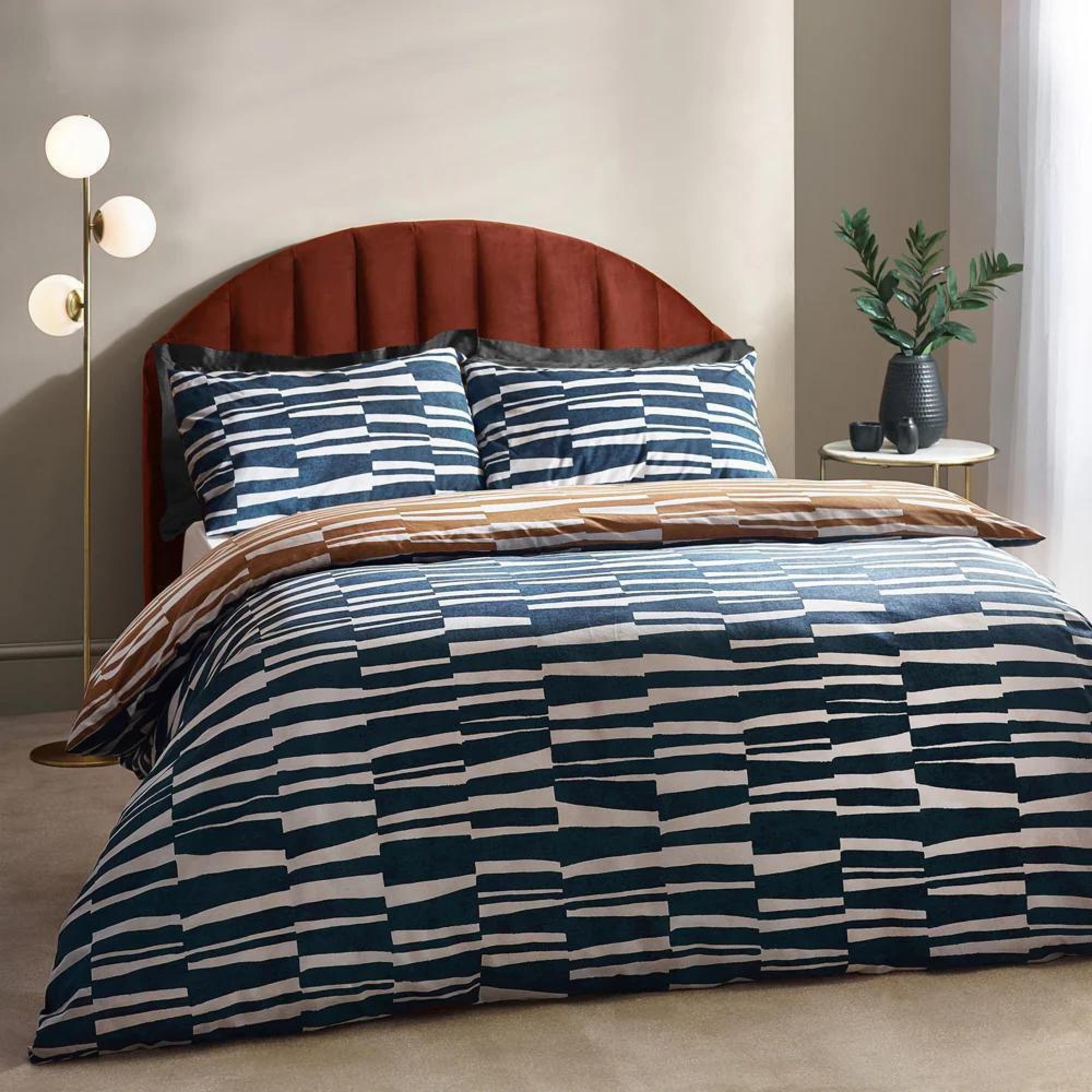 Hoem Piper Dusk and Bronze Abstract Cotton Rich Reversible Duvet Cover Set