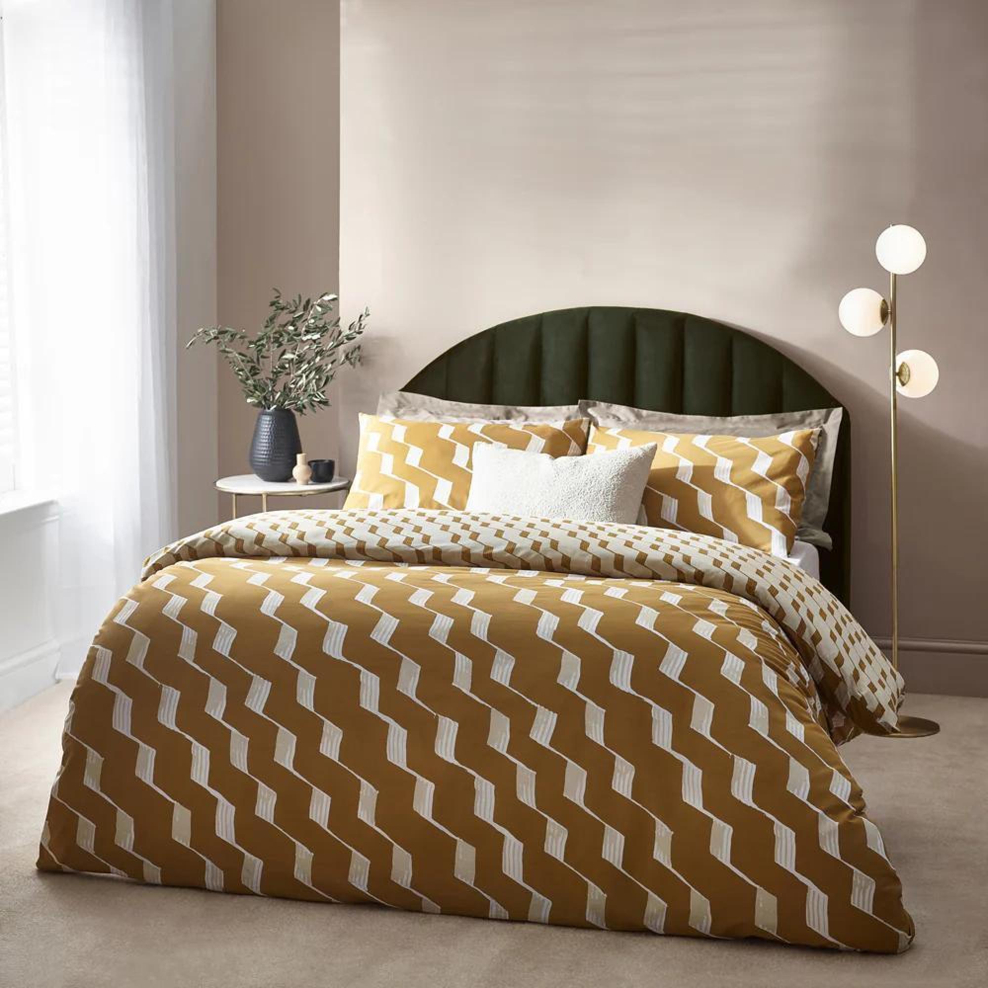 Hoem Zabine Honey Abstract Cotton Rich Reversible Duvet Cover Set