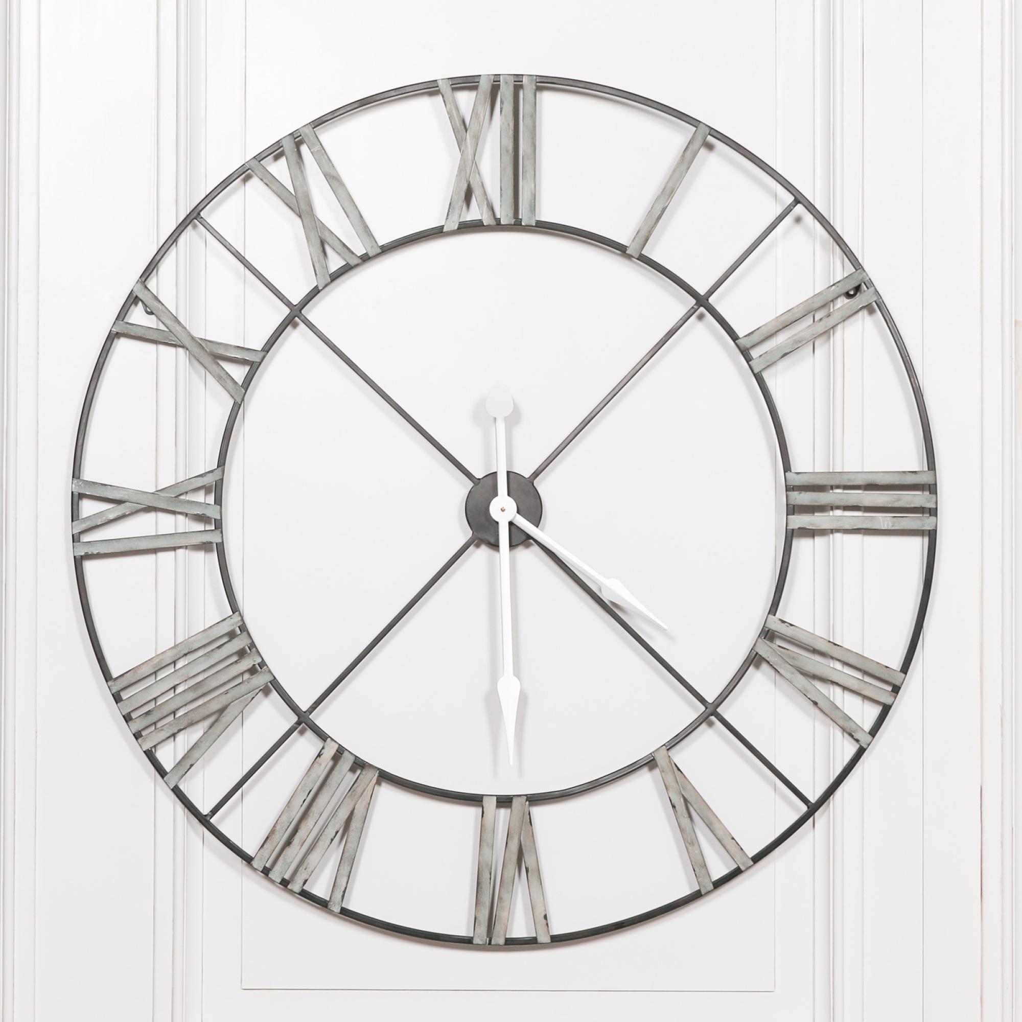 Metal Wall Clock - Vintage Silver - Round