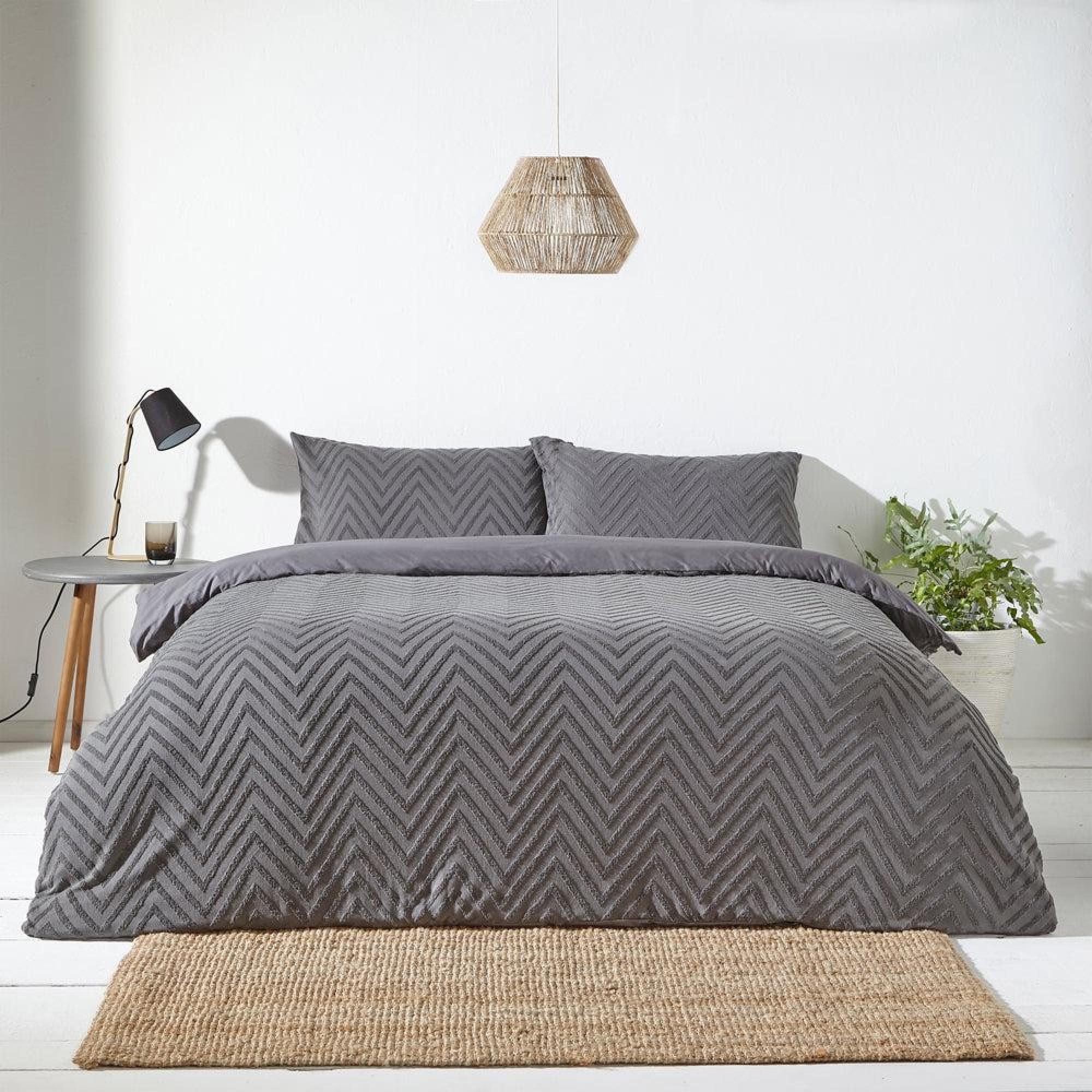 Yard Chevron Charcoal Tufted Geometric Cotton Duvet Cover Set