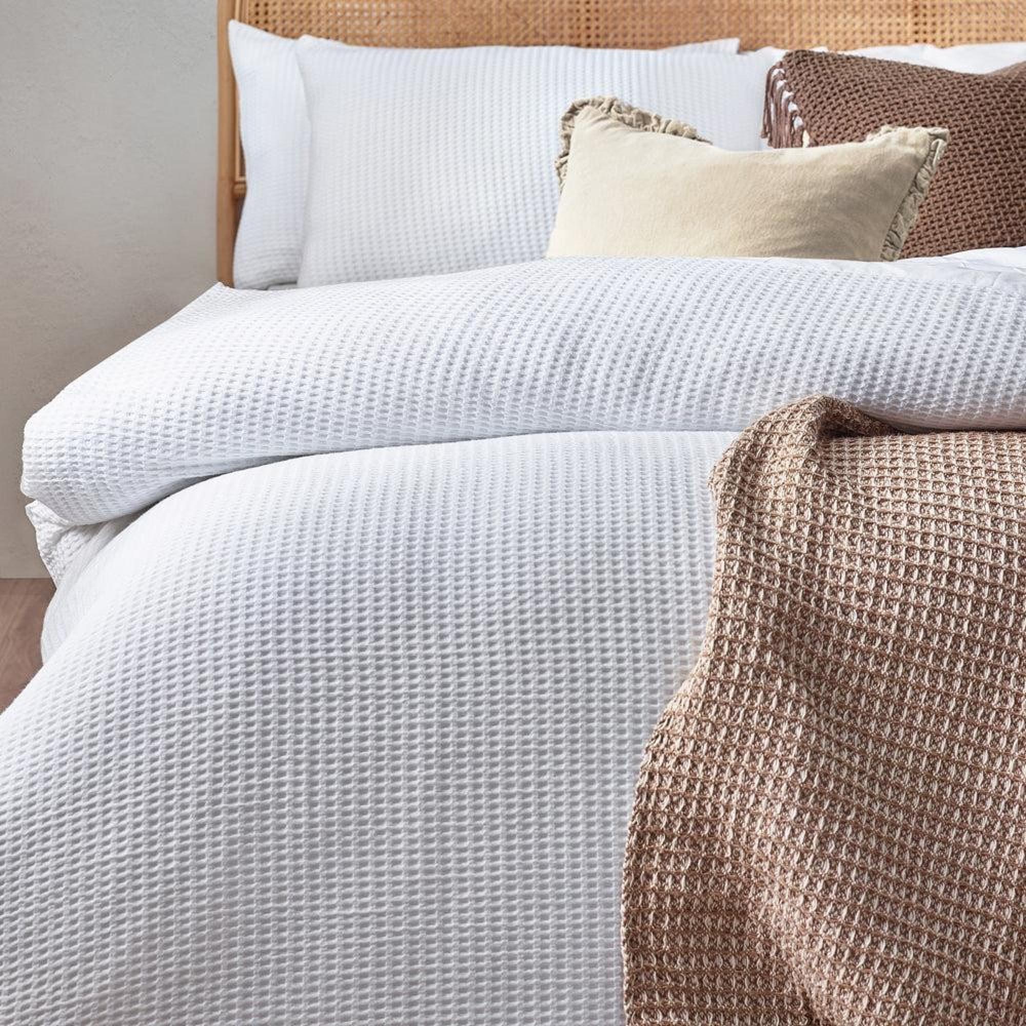 Yard Chunky Waffle White Duvet Cover Set