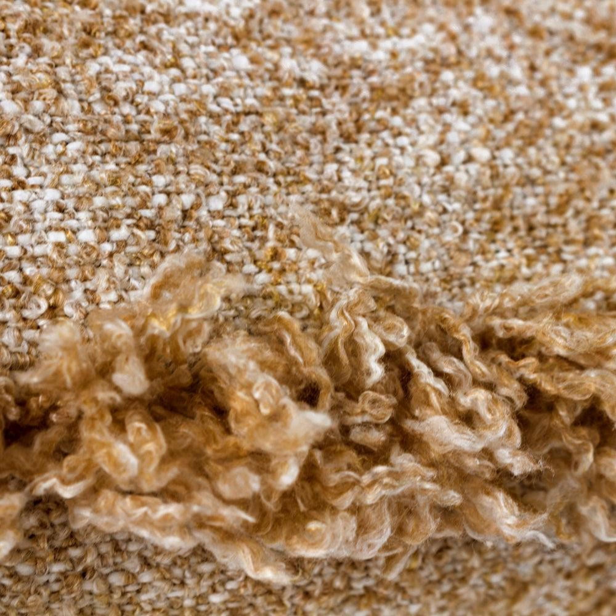 Yard Doze Biscuit Cushion