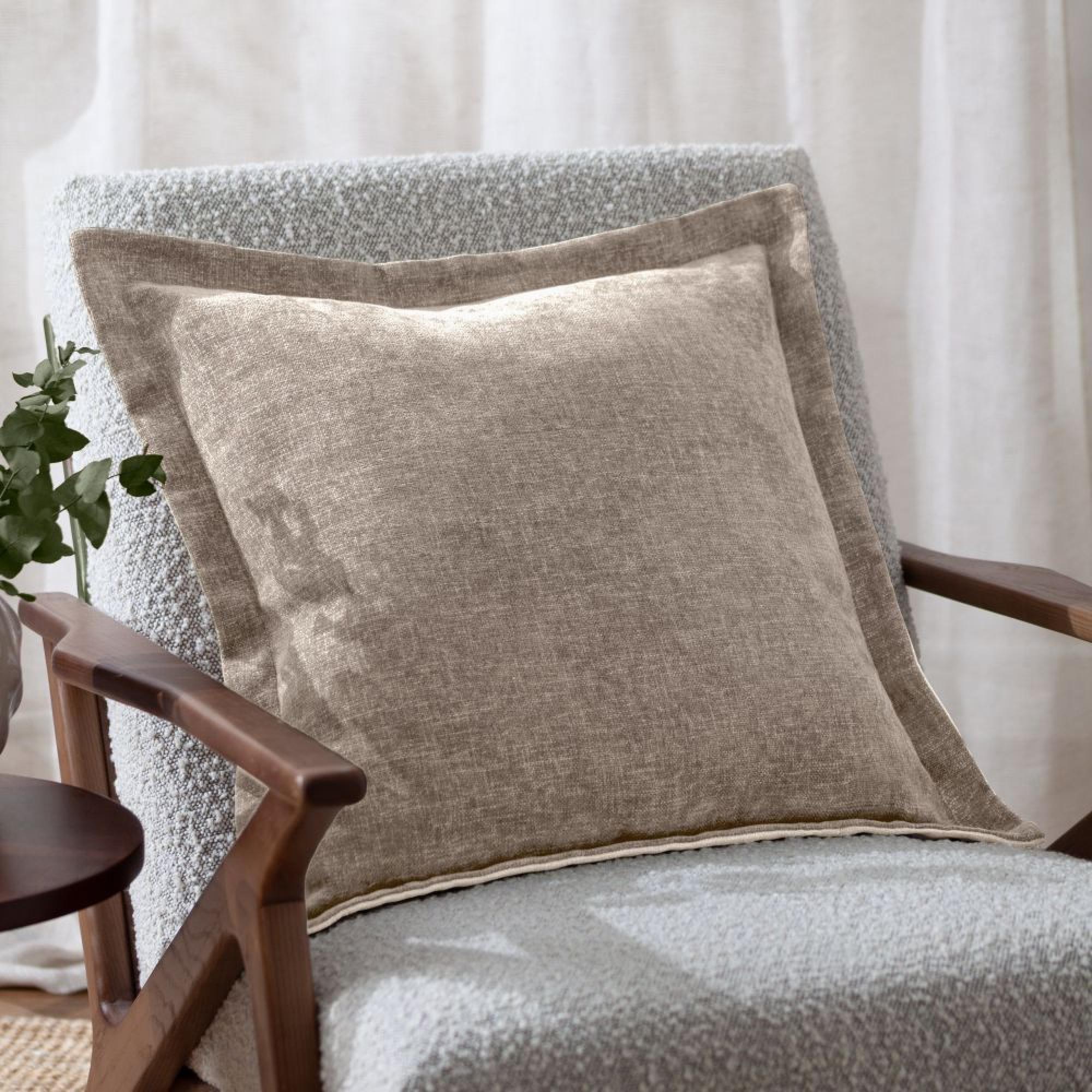 Yard Dune Chenille Beige Cushion