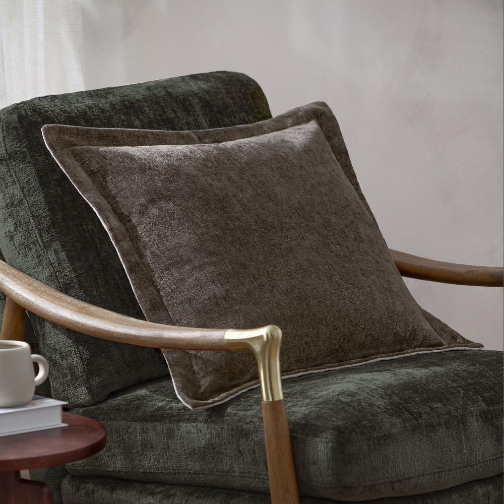 Yard Dune Mole Chenille Cushion