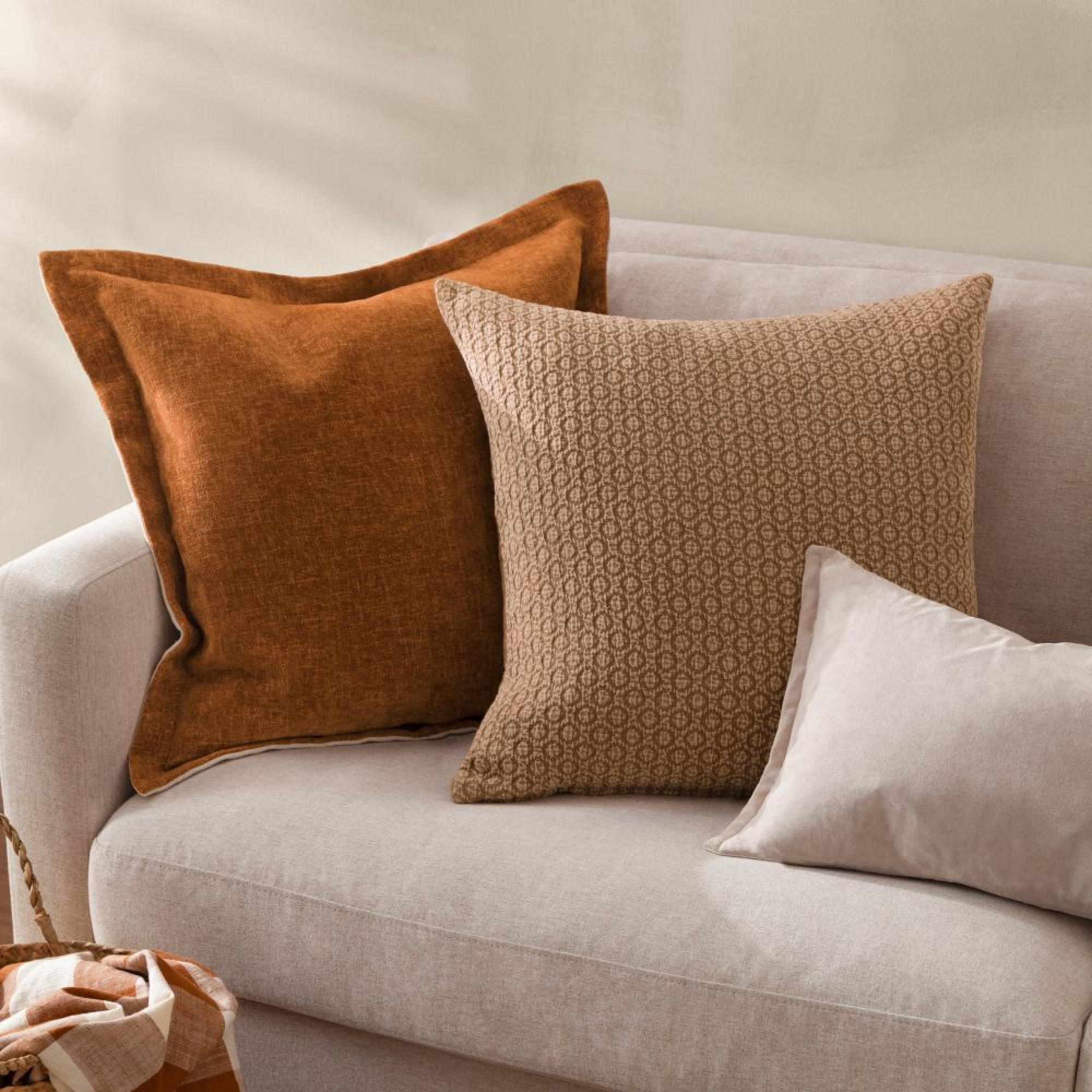 Yard Dune Pecan Orange Chenille Cushion