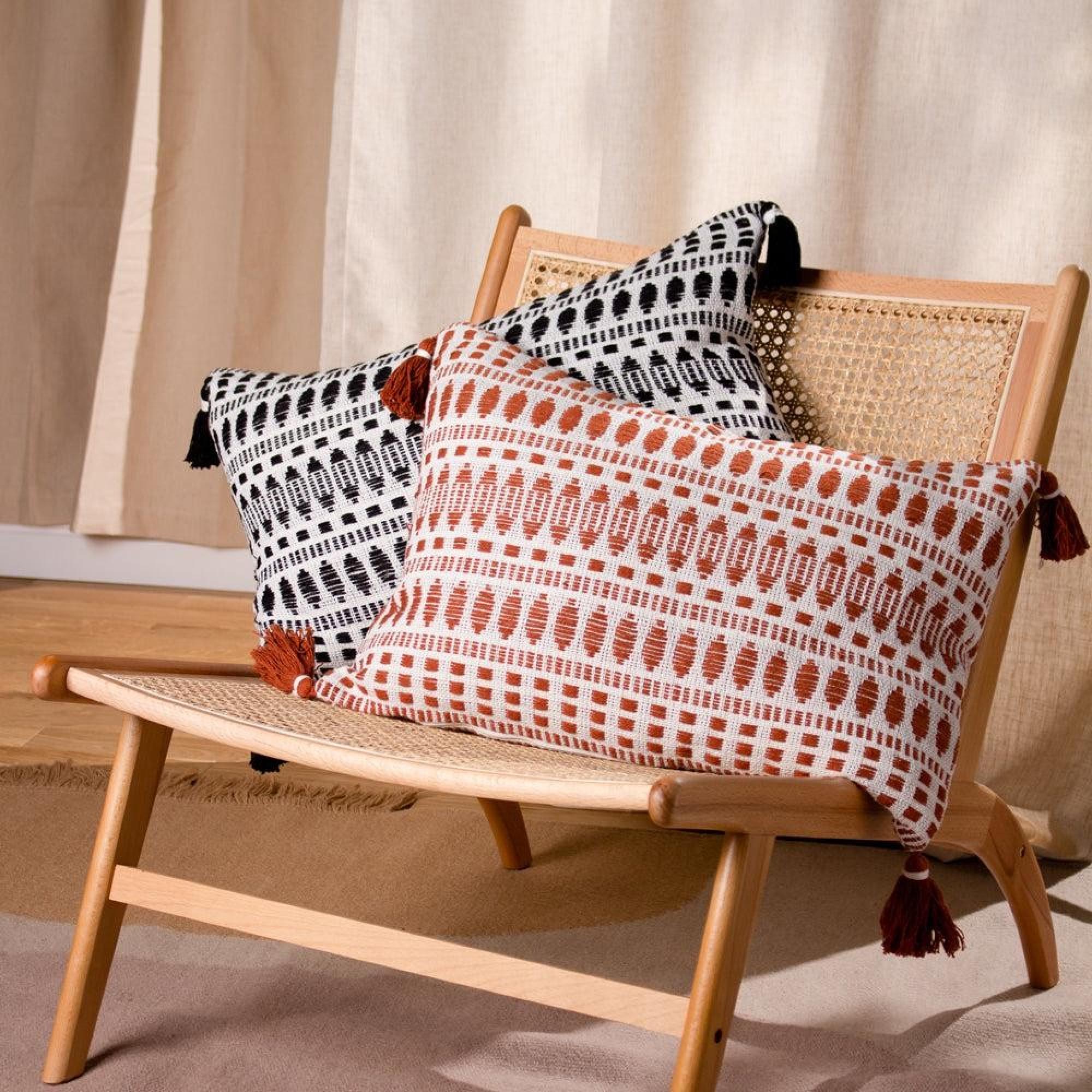 Yard Ganado Pecan Woven Cushion