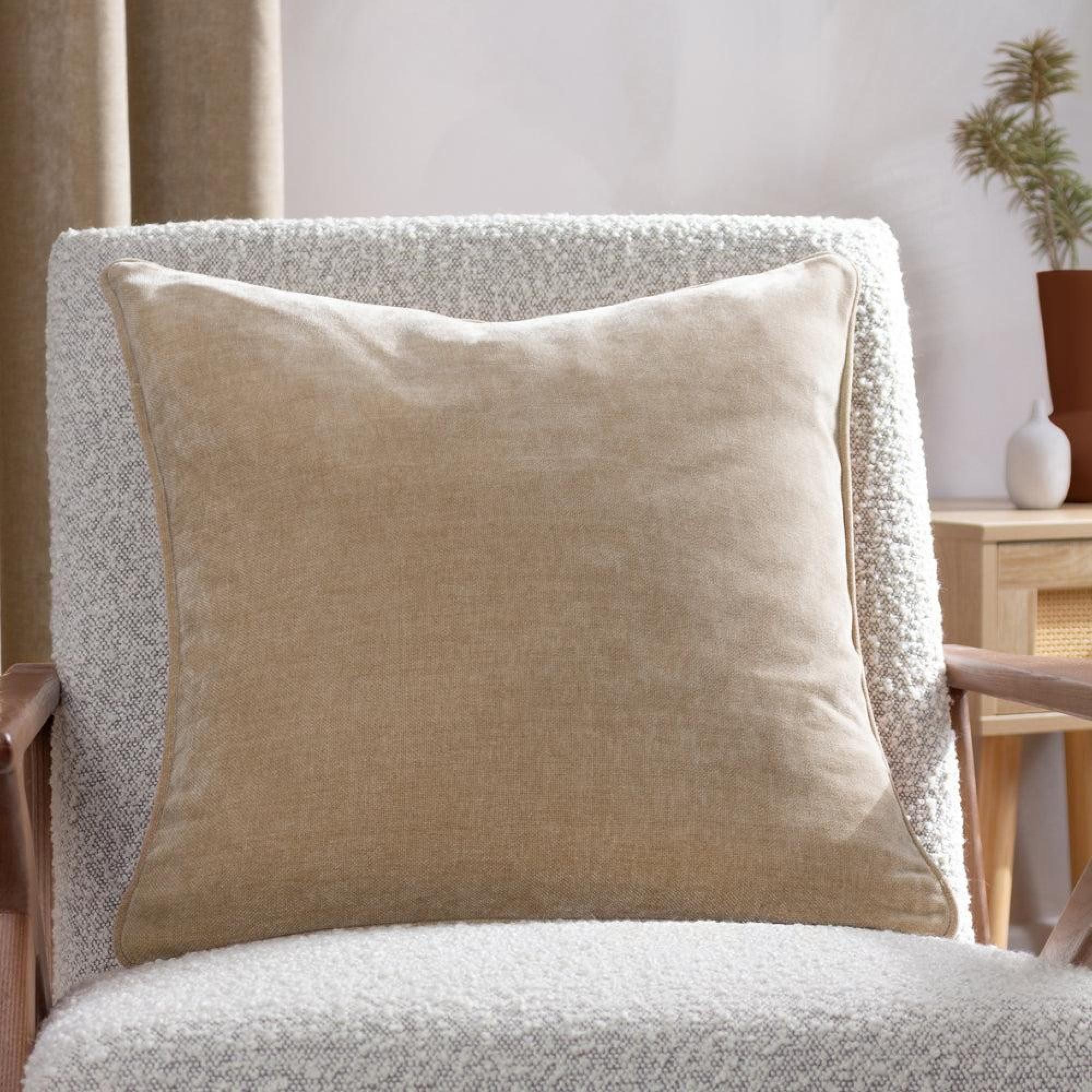 Yard Heavy Natural Chenille Cushion