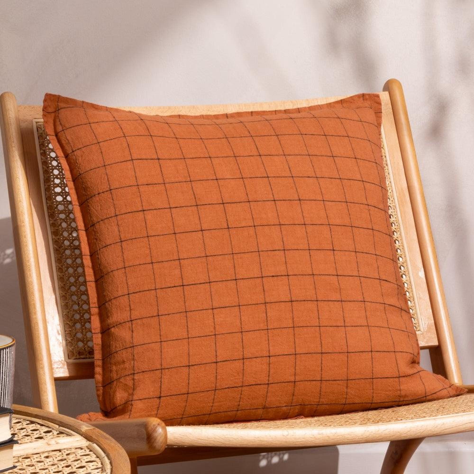 Yard Linen Brick Grid Check Cushion