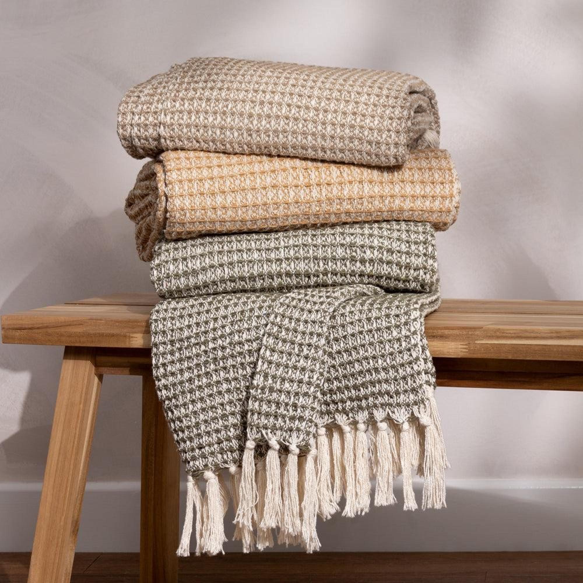Yard Lorne Honey Throw