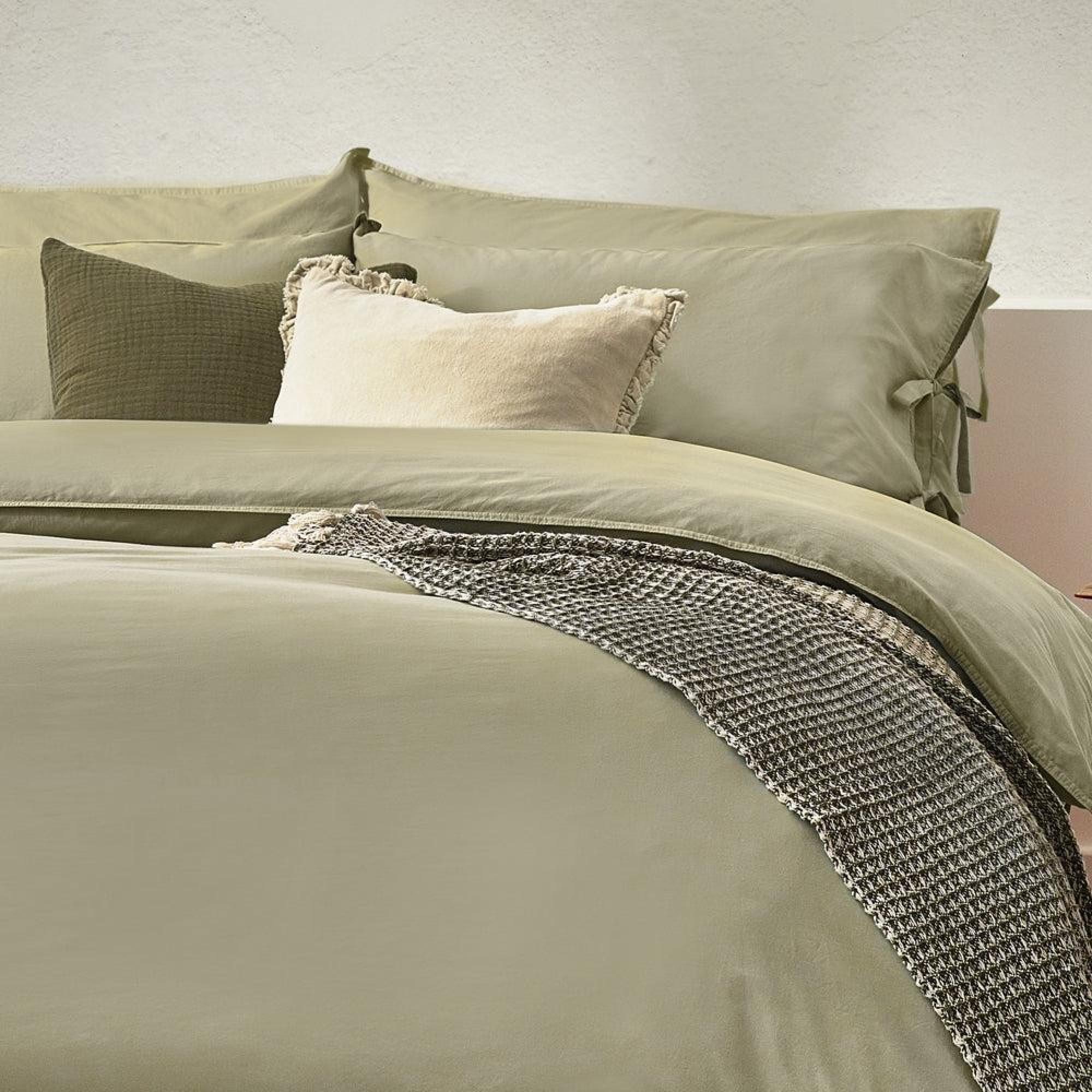 Yard Mallow Soft Sage Bow Tie Duvet Cover Set