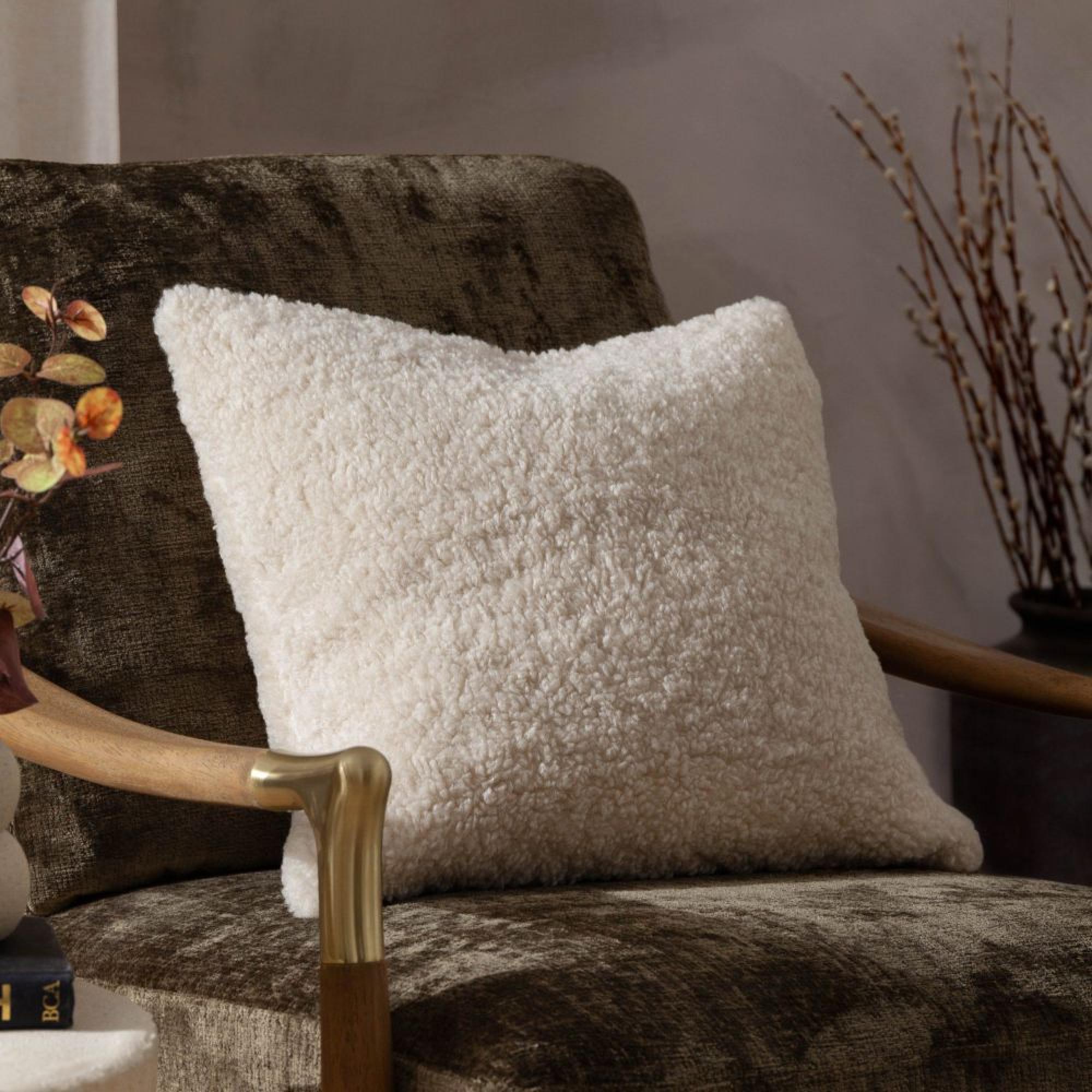 Yard Olann Faux Shearling Beige Cushion
