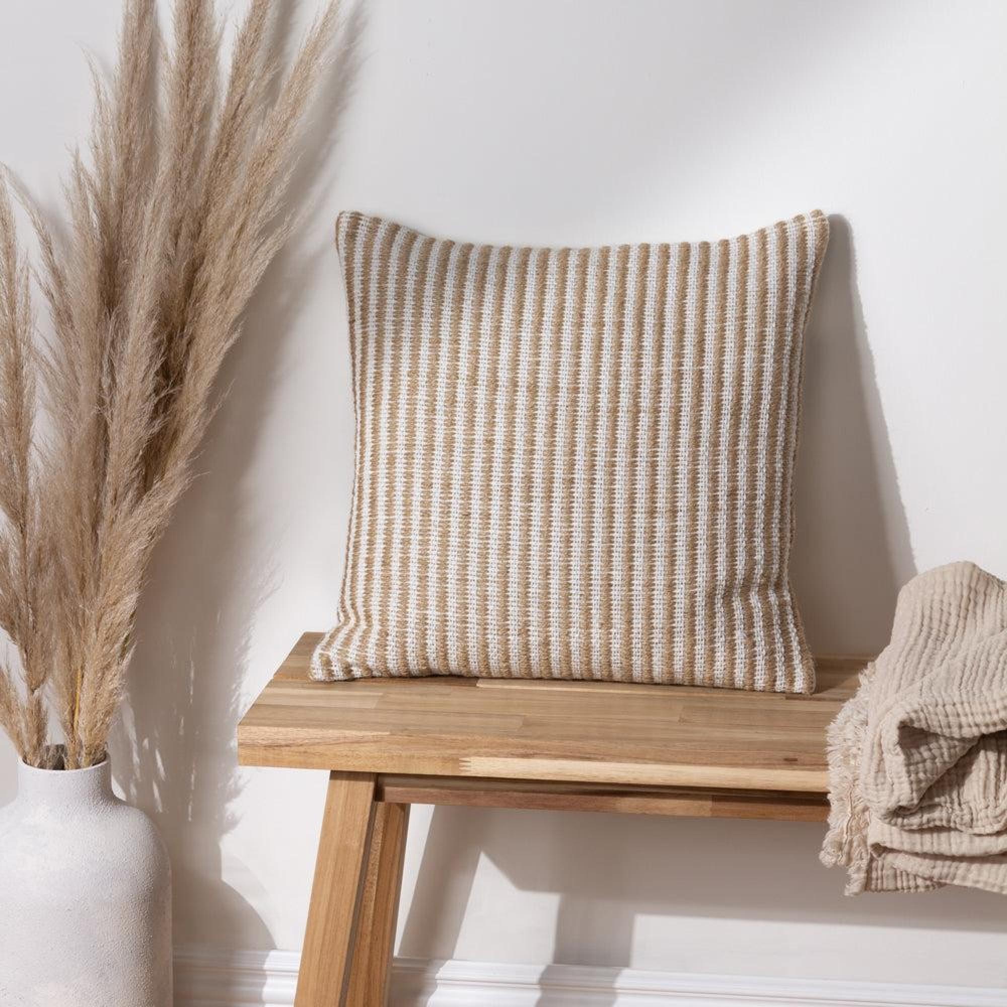 Yard Organik Natural Stripe Cushion