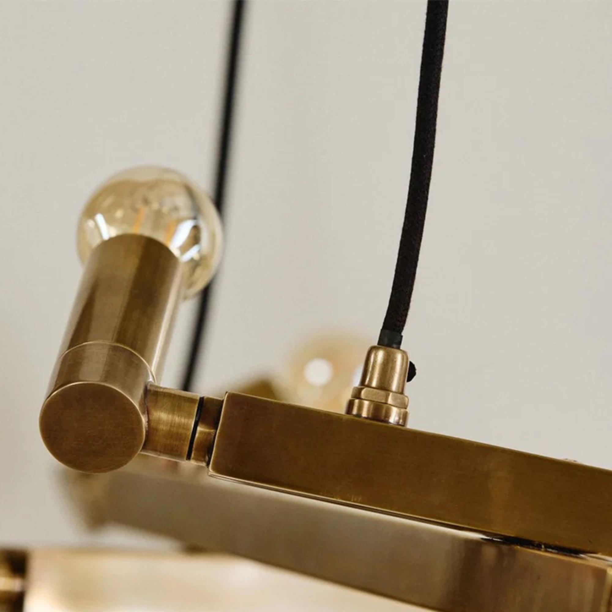 Chandelier - 10 Bulbs - Brass