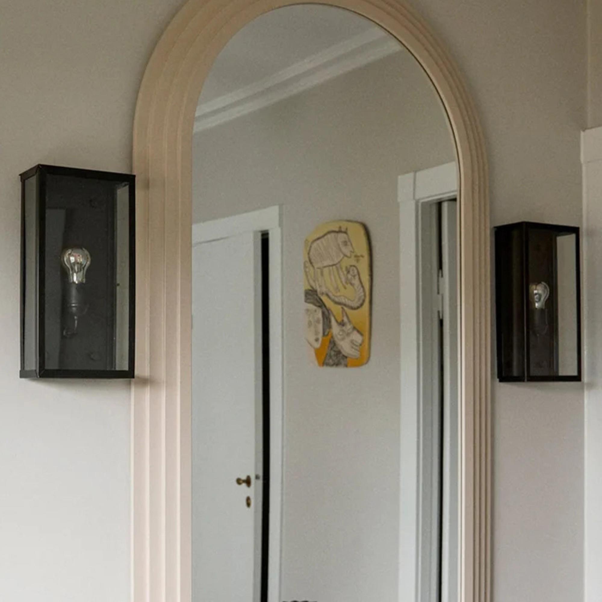 Eos Outdoor Wall Lamp - Black