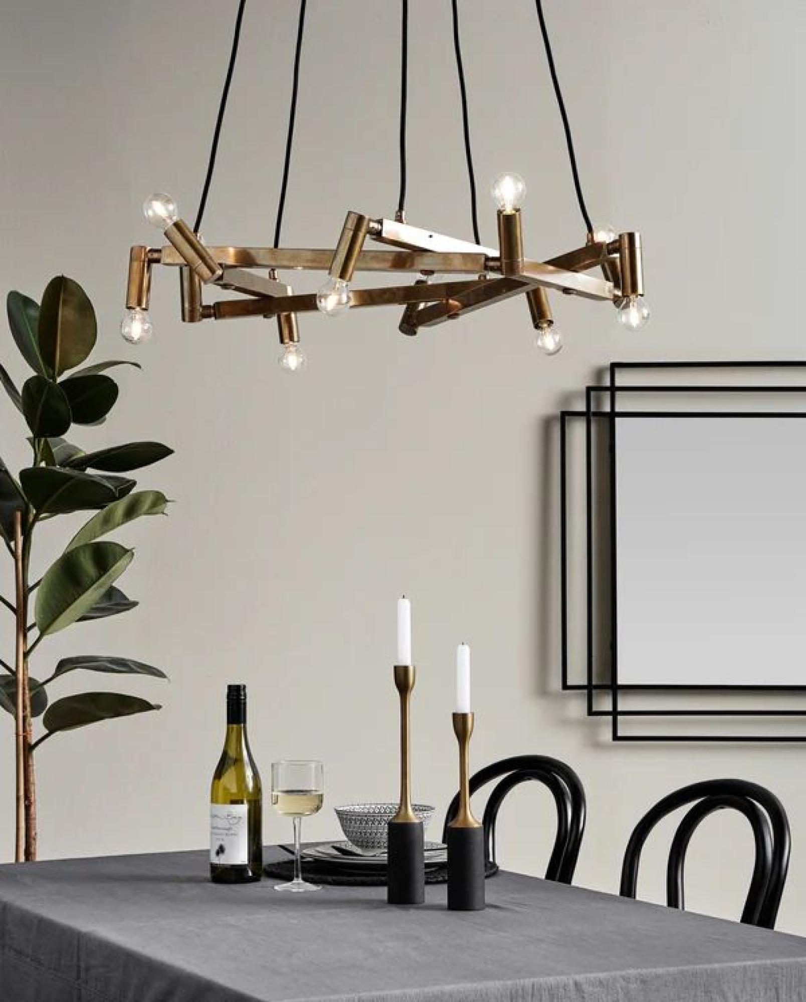 Chandelier - 10 Bulbs - Brass