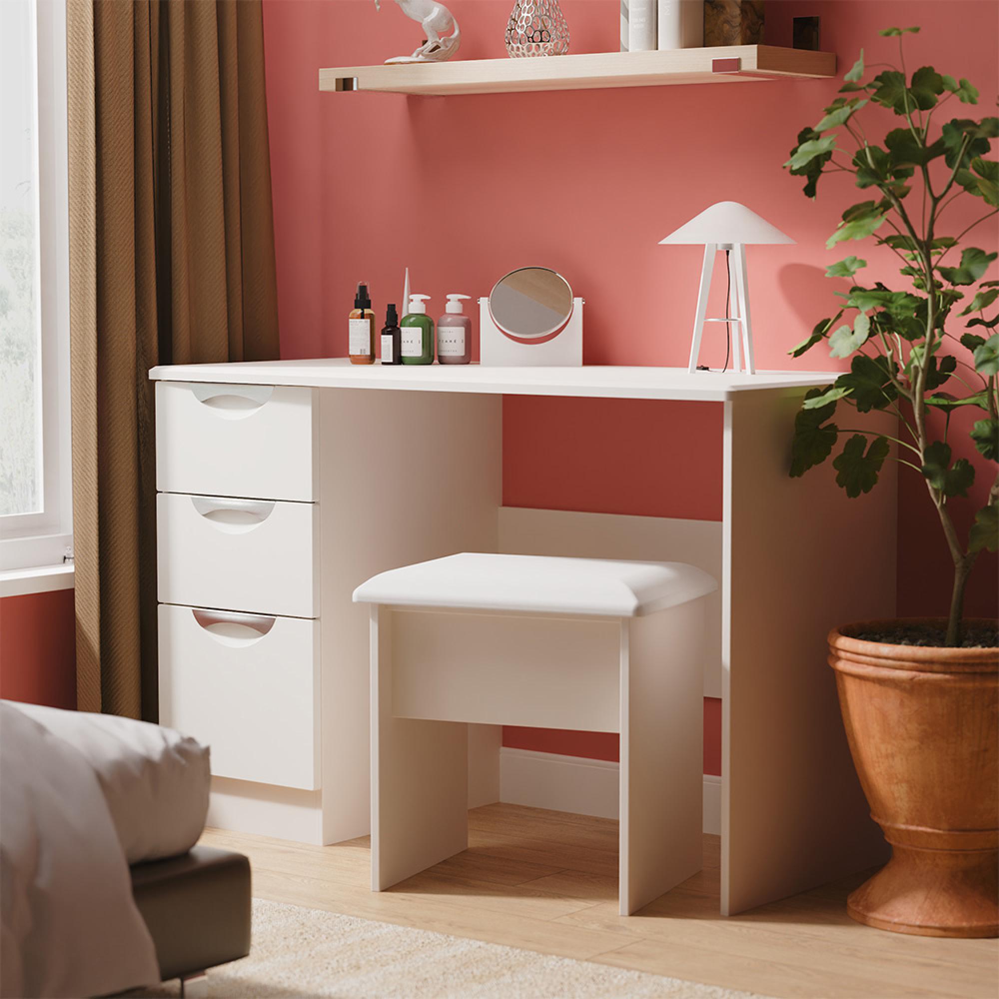 Camden Desk - 3 Drawer - Gloss Cashmere