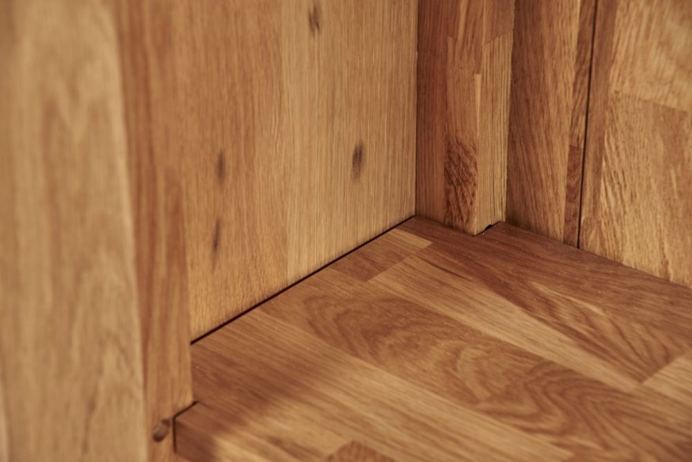 Shaker Oak Glass Door Dresser Top