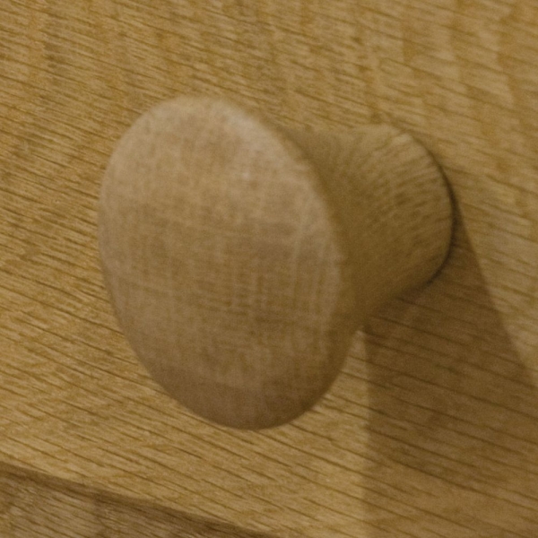 Round Oak Knob