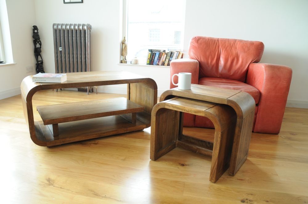 Curved Edge Mango Wood Coffee Table