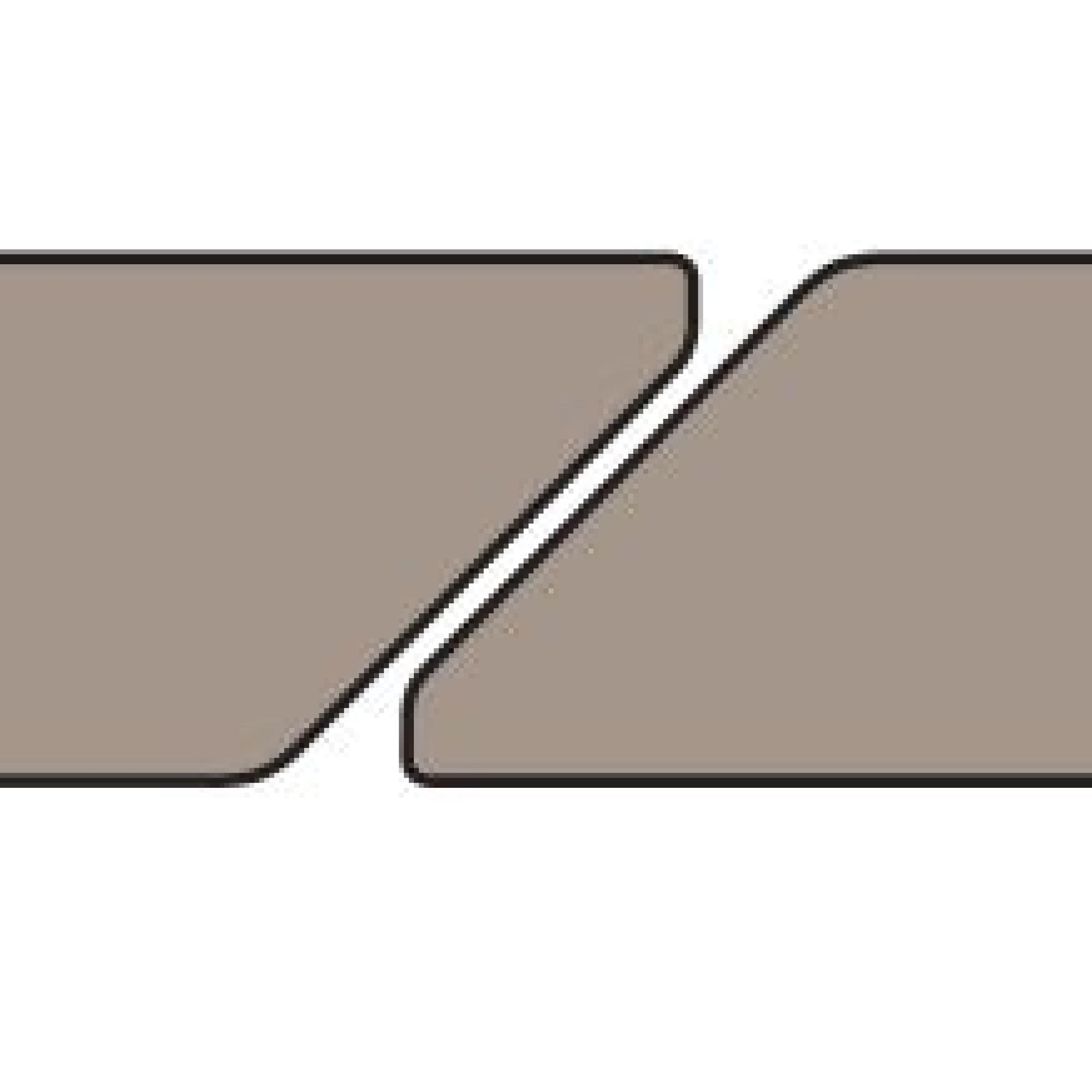 Diagonal 5mm Gap Along the Length of the Table Top