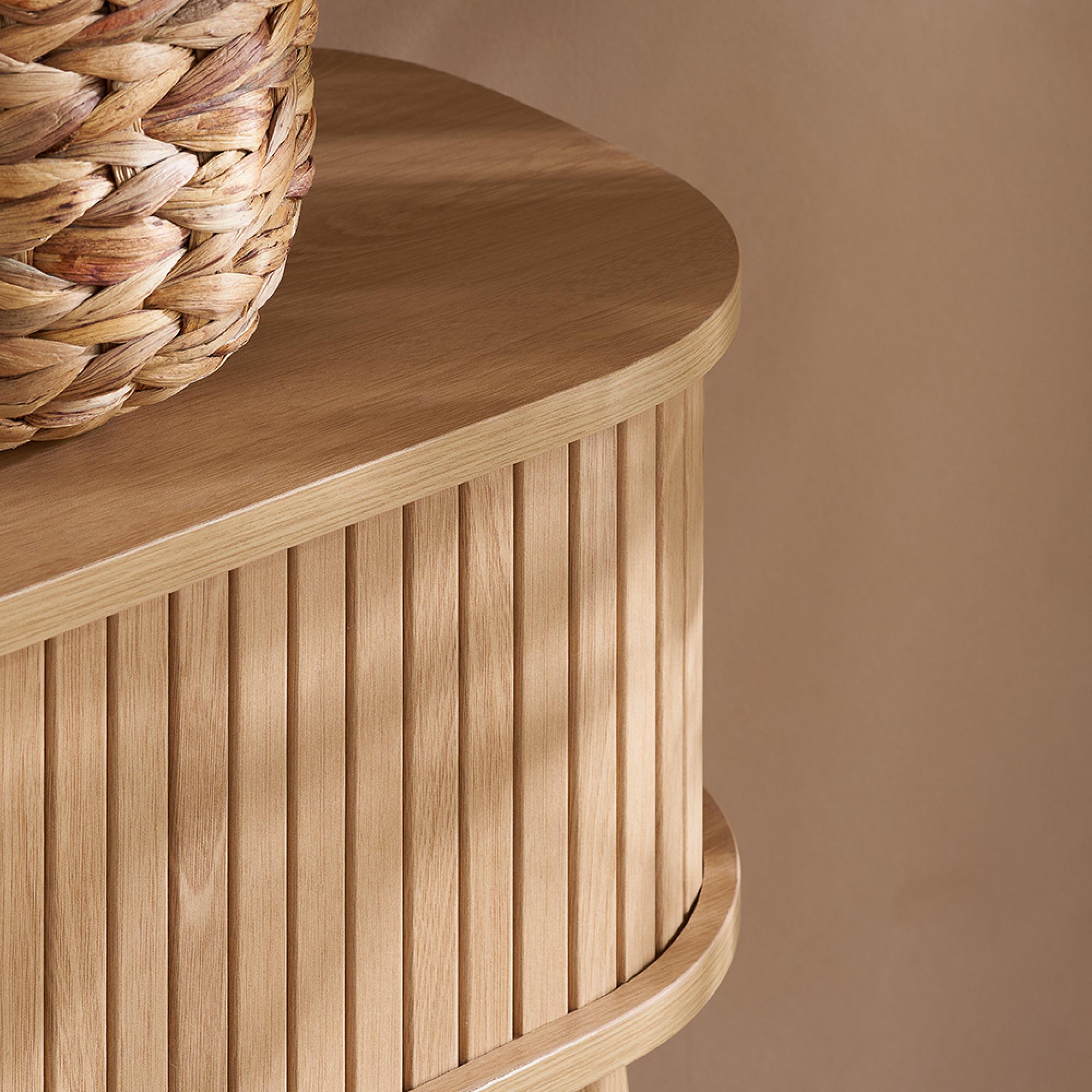 Axel Curved Console Table - Oak Fluted