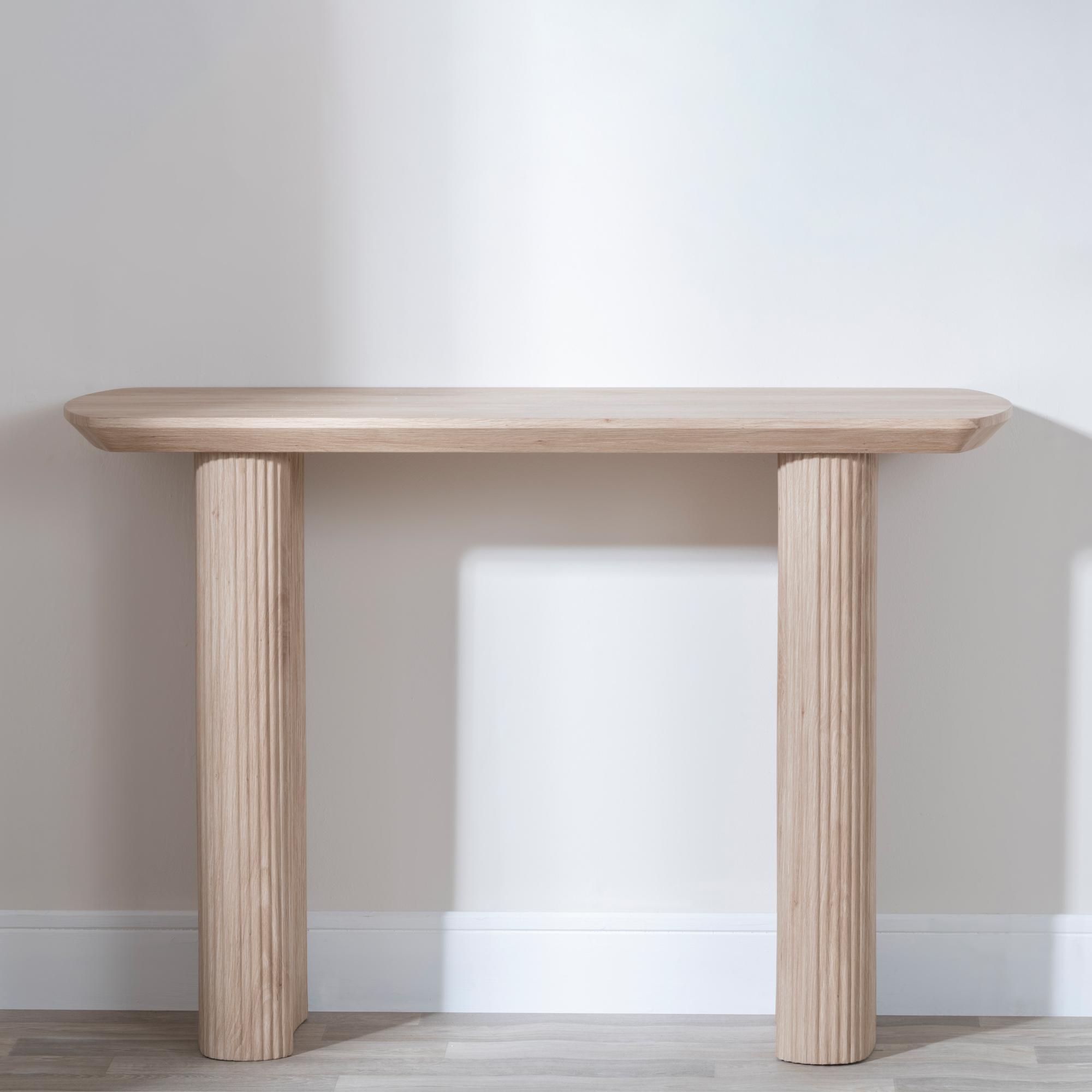 Bern Pedestal Console Table - Oak - Fluted