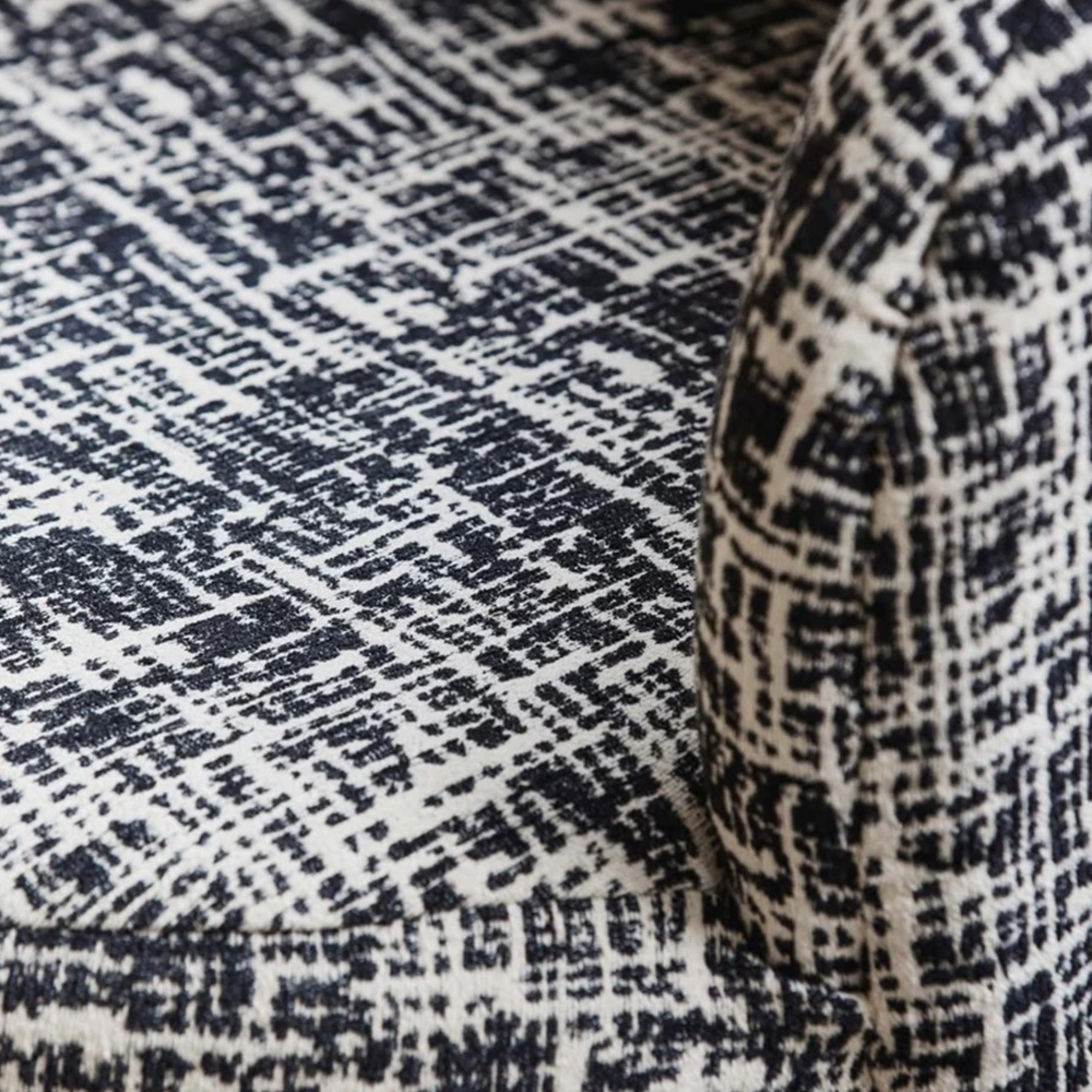 Bomu Lounge Chair - Fabric