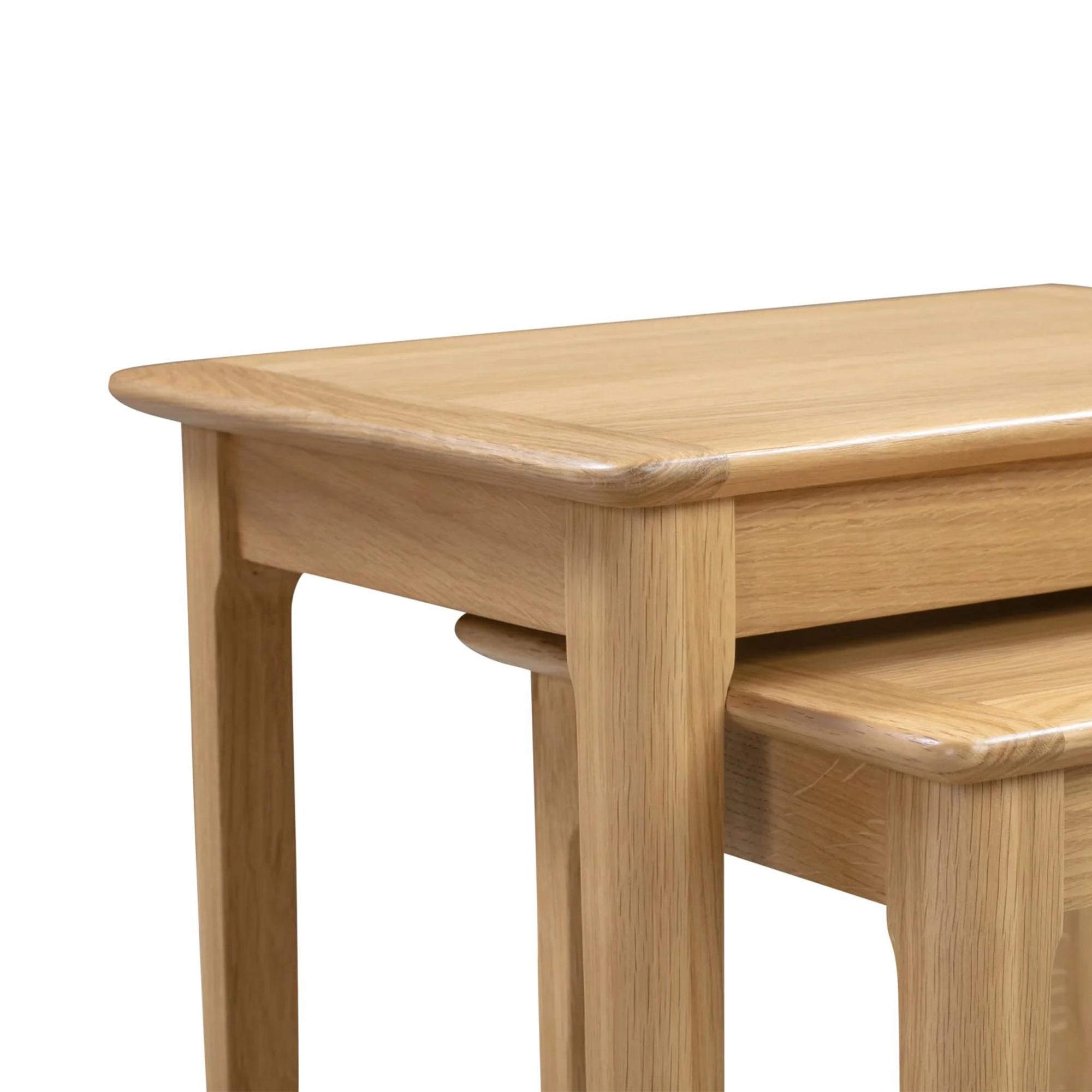 Cotswold Nest of Tables - Set of 2 - Oak