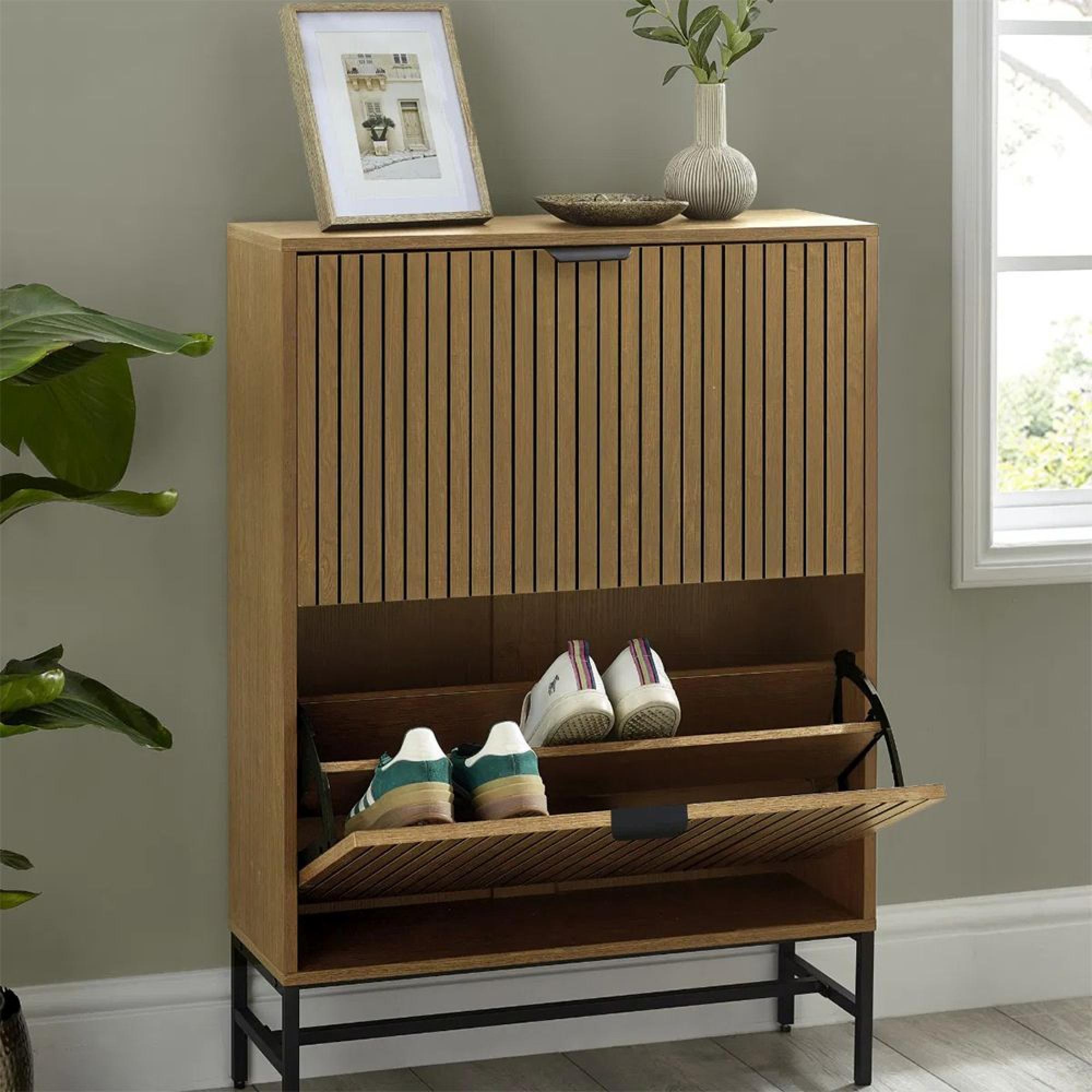 Sia Shoe Cabinet - 2 Door - Flip Down - Ribbed - Oak