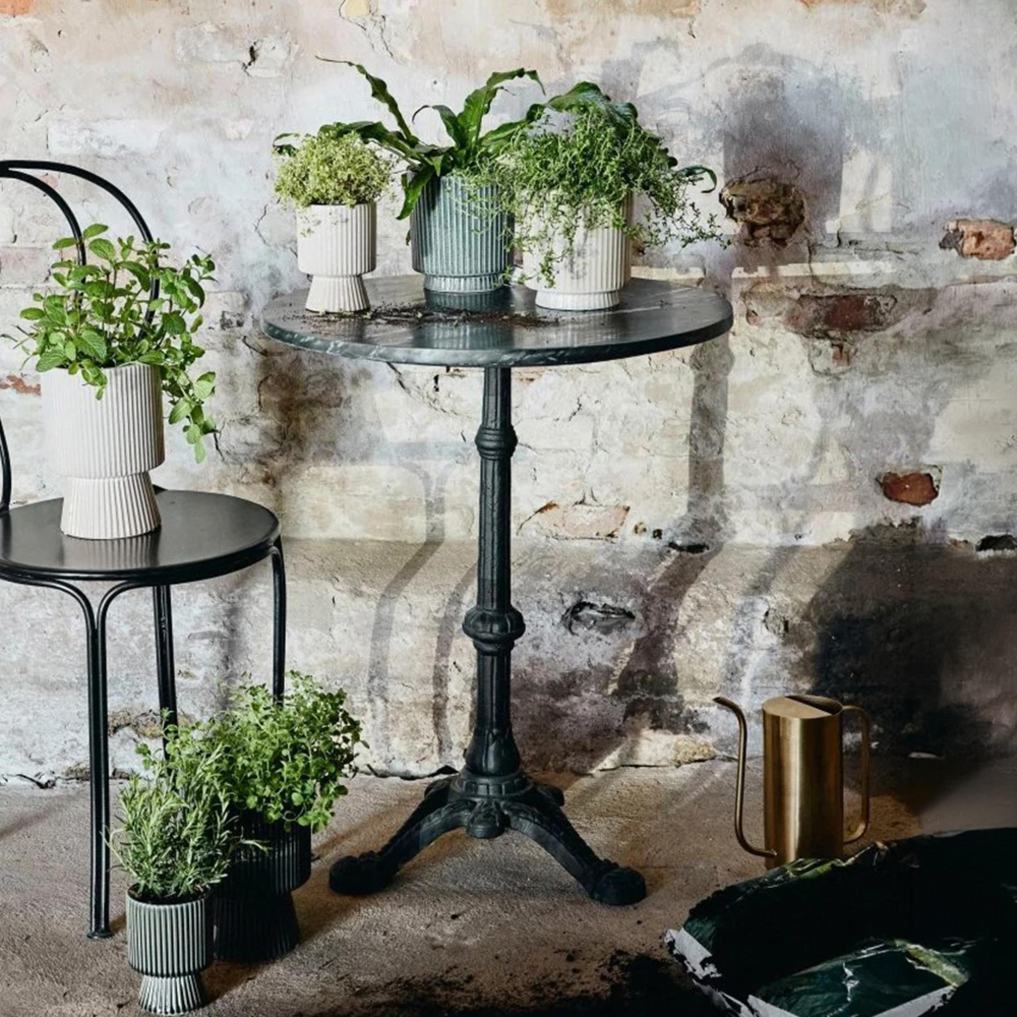 Cafe Side Table - Round - Black Marble