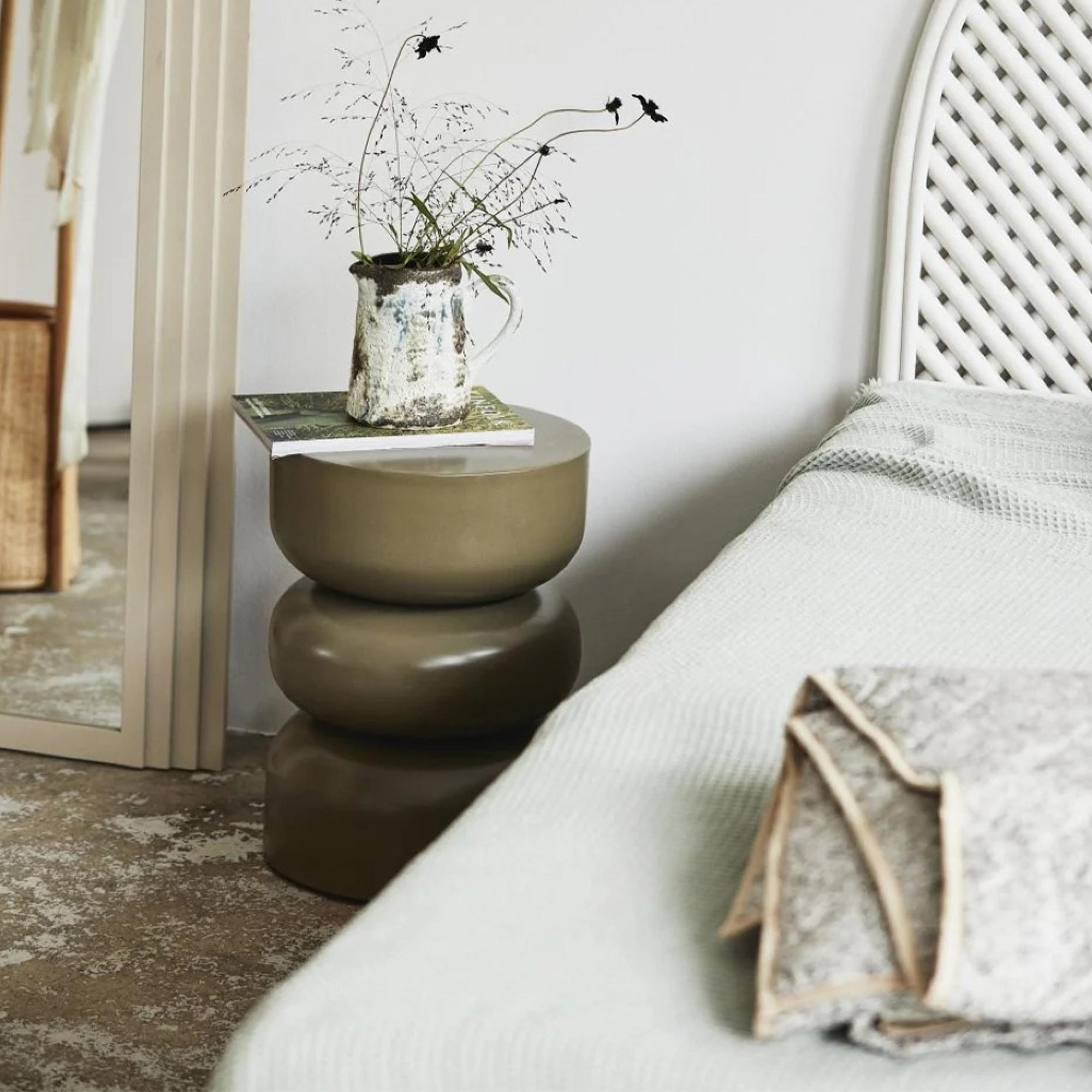 Alma Side Table - Round - Metal