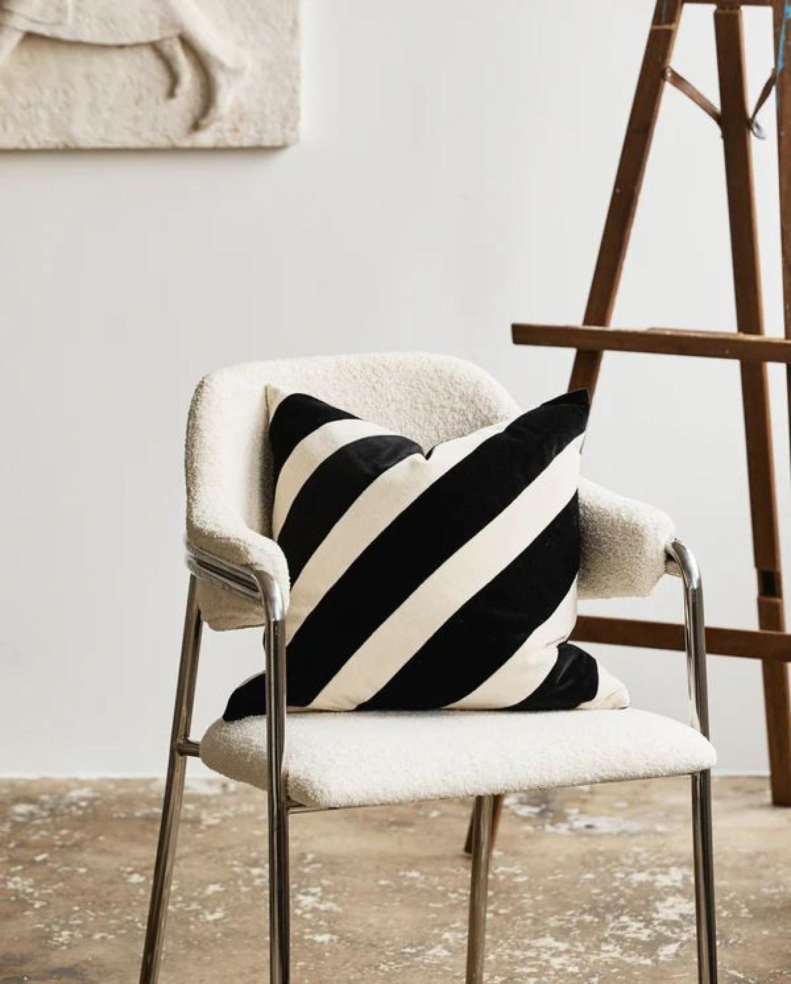 Albert Armchair - Teddy Fabric - White