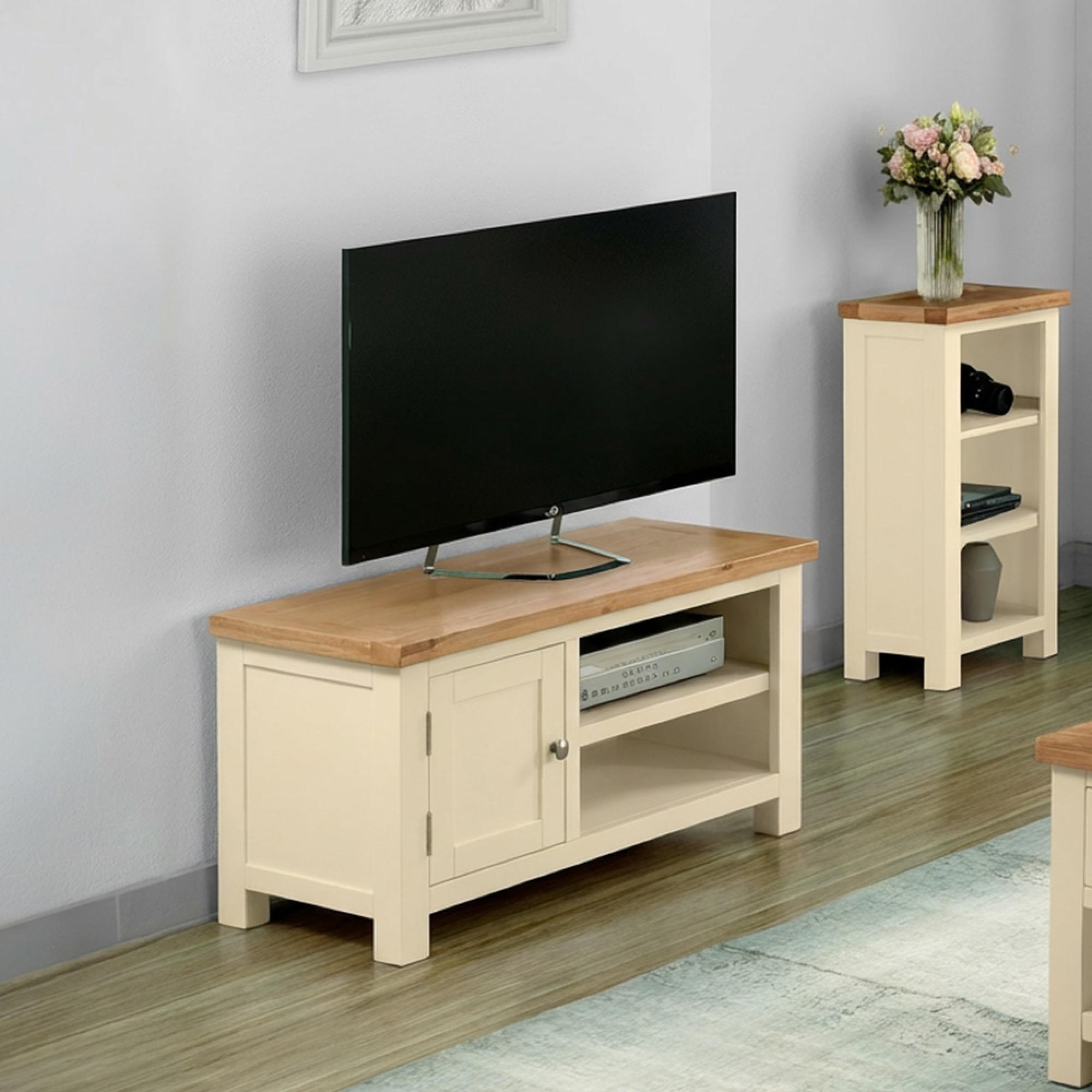 Lundy Ivory Painted 90cm TV Unit