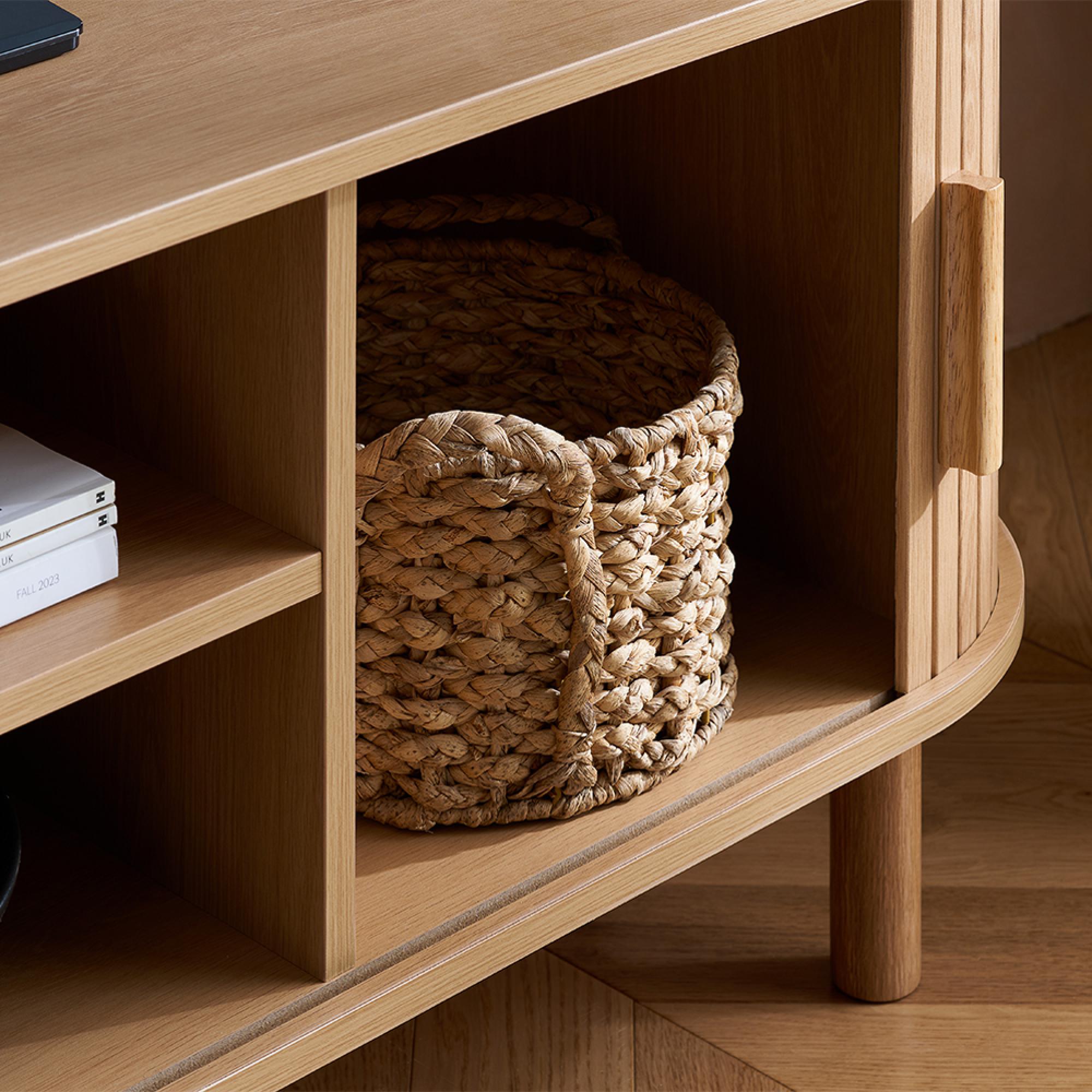 Axel Curved TV Unit - 140cm - Oak Fluted