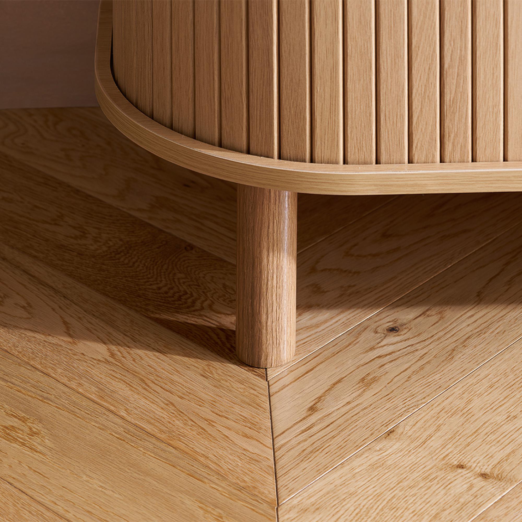 Axel Curved TV Unit - 140cm - Oak Fluted