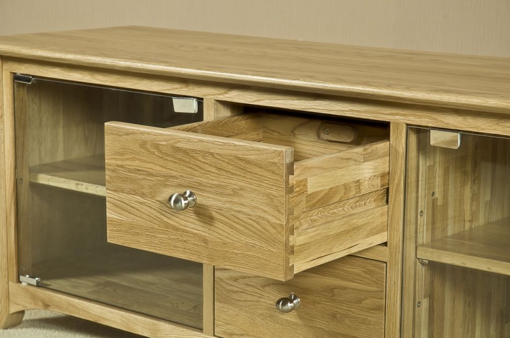 Shaker TV Unit - 2 Door - 2 Drawer - 139.5cm - Small - Oak
