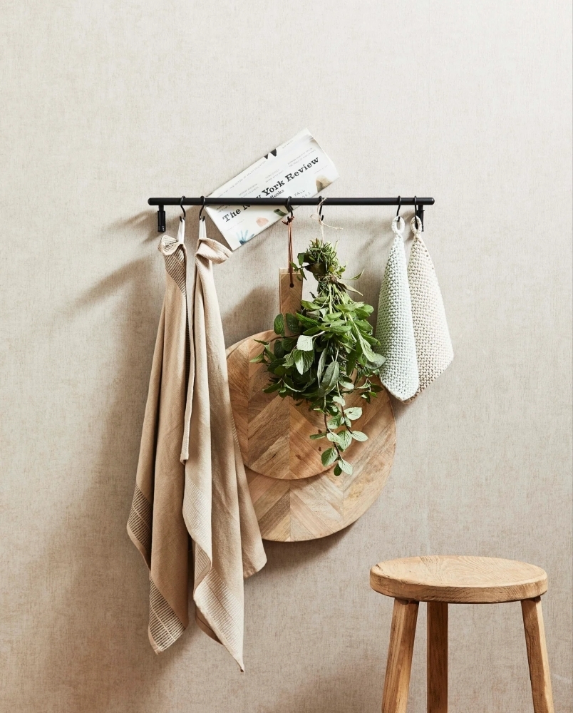 Malo Wall Shelf - 6 Hooks - Matte Black