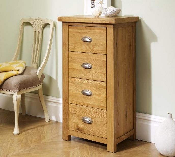 Product photograph of Woburn Rustic Oak 4 Drawer Chest from Choice Furniture Superstore.