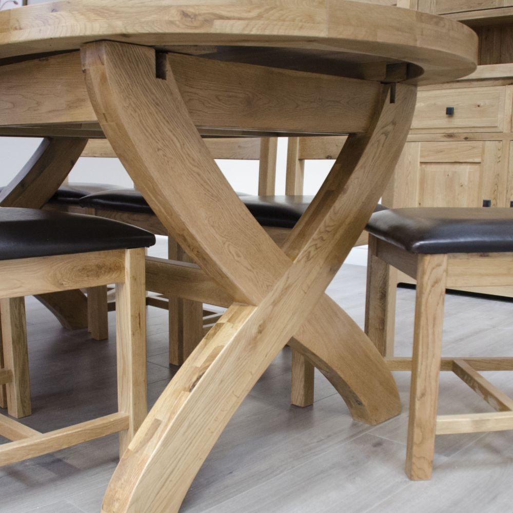 Product photograph of Homestyle Gb Deluxe Oak Extending Dining Table from Choice Furniture Superstore.