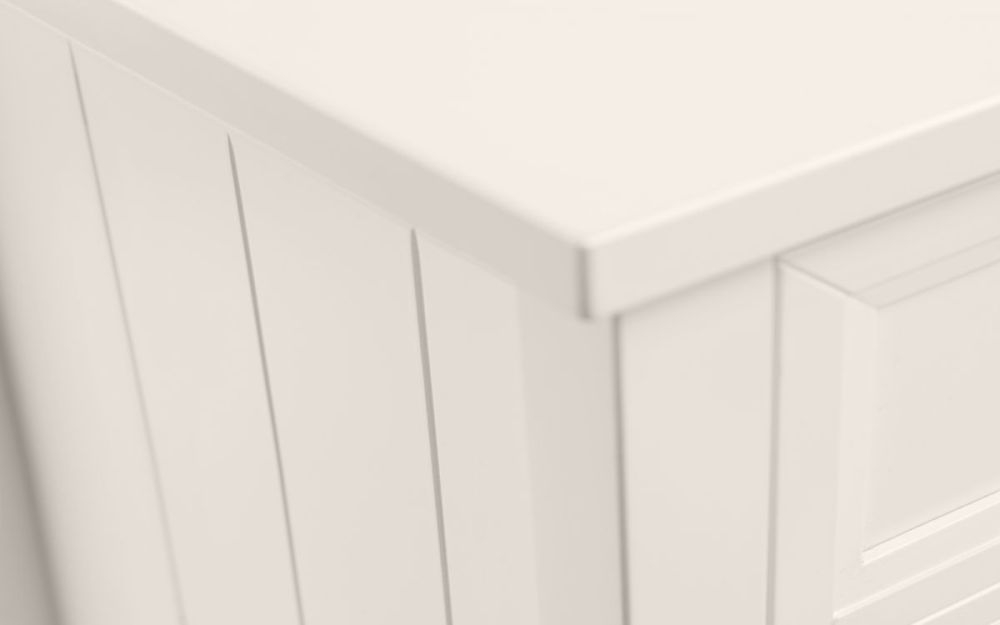 Product photograph of Maine White Pine Tall 5 Drawer Chest from Choice Furniture Superstore.