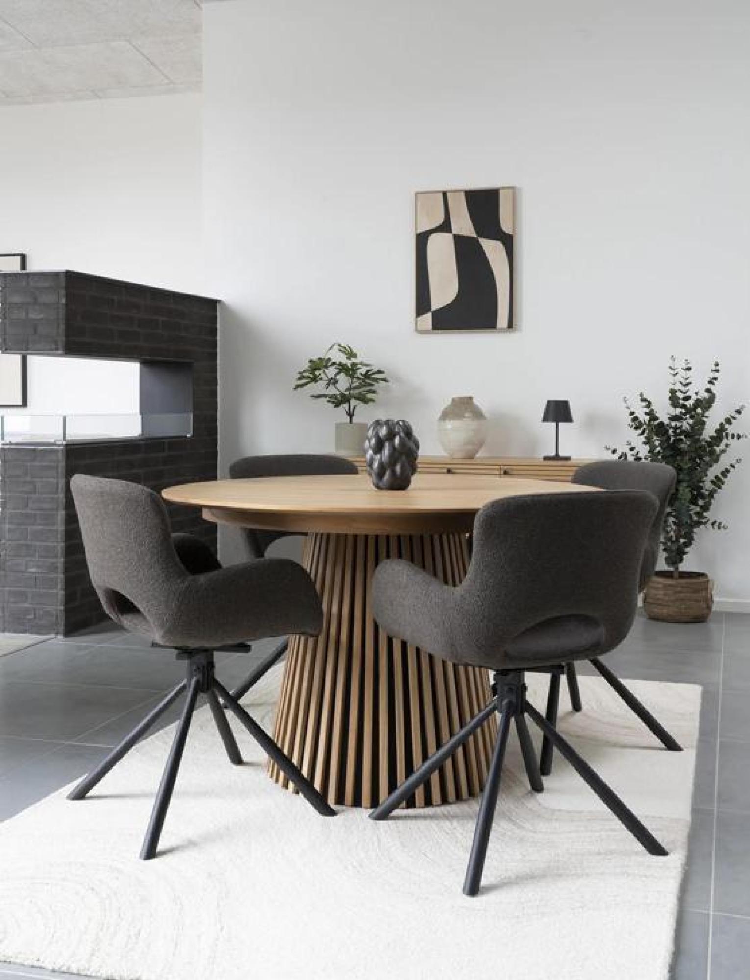 Product photograph of Osaka Oak Round Dining Table - 6 Seater from Choice Furniture Superstore.