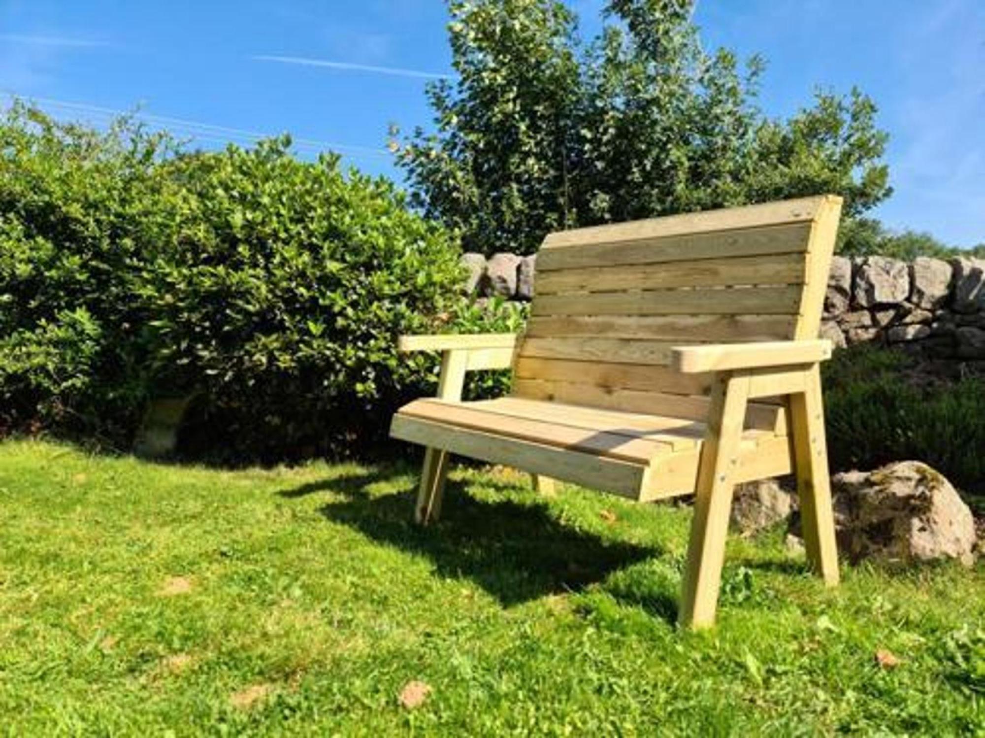 Product photograph of Churnet Valley Clover Bench from Choice Furniture Superstore.