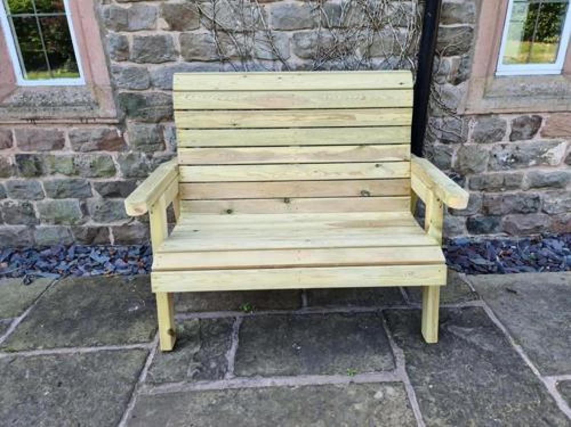 Product photograph of Churnet Valley Clover Bench from Choice Furniture Superstore.