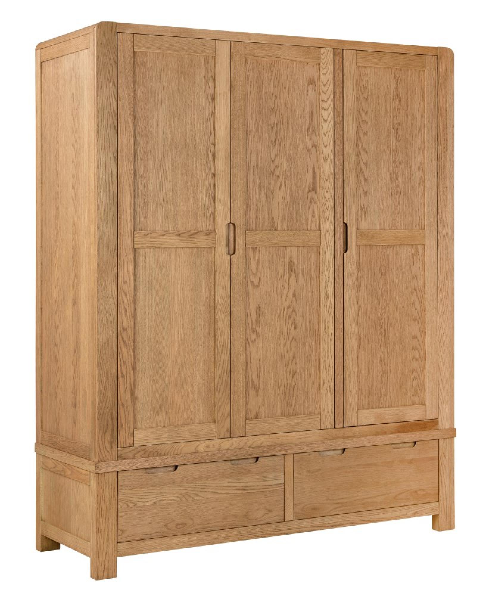 Product photograph of Bergen Oak 3 Door Wardrobe from Choice Furniture Superstore.