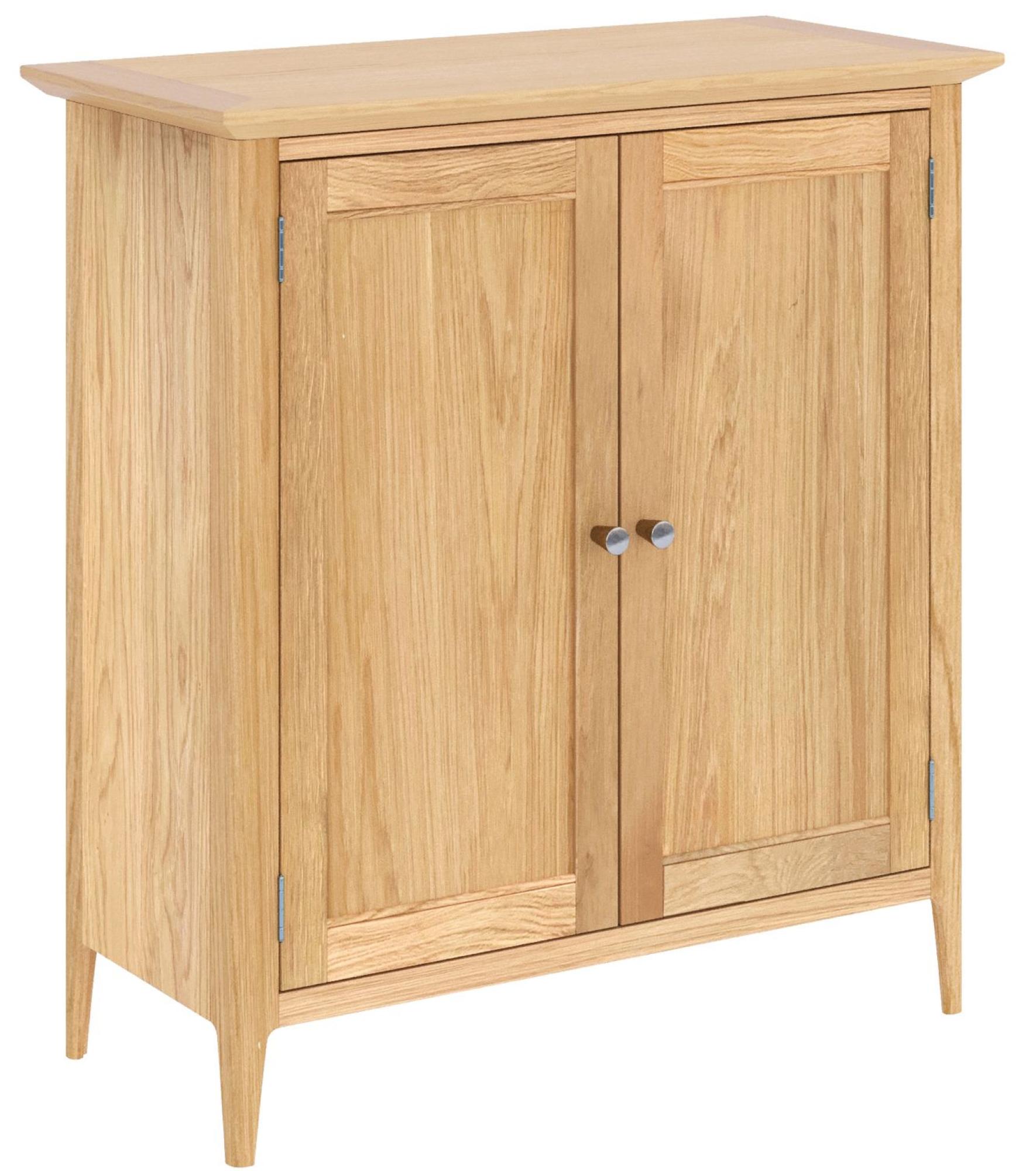 Product photograph of Salvo Oak 2 Door Hall Cabinet from Choice Furniture Superstore.