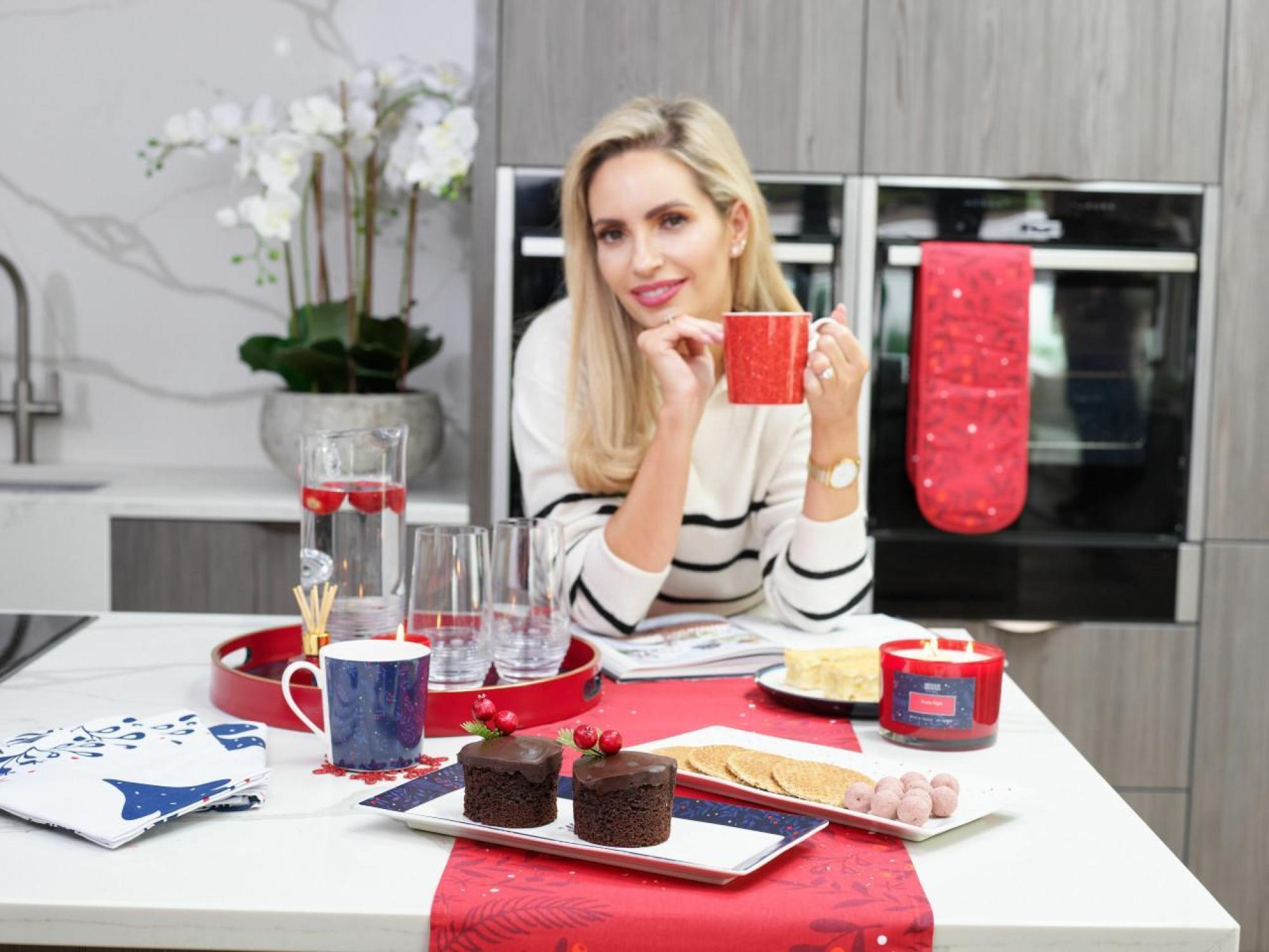 Product photograph of Mindy Brownes Midnight Blue Bone 2 China Platter Set Of 4 from Choice Furniture Superstore.