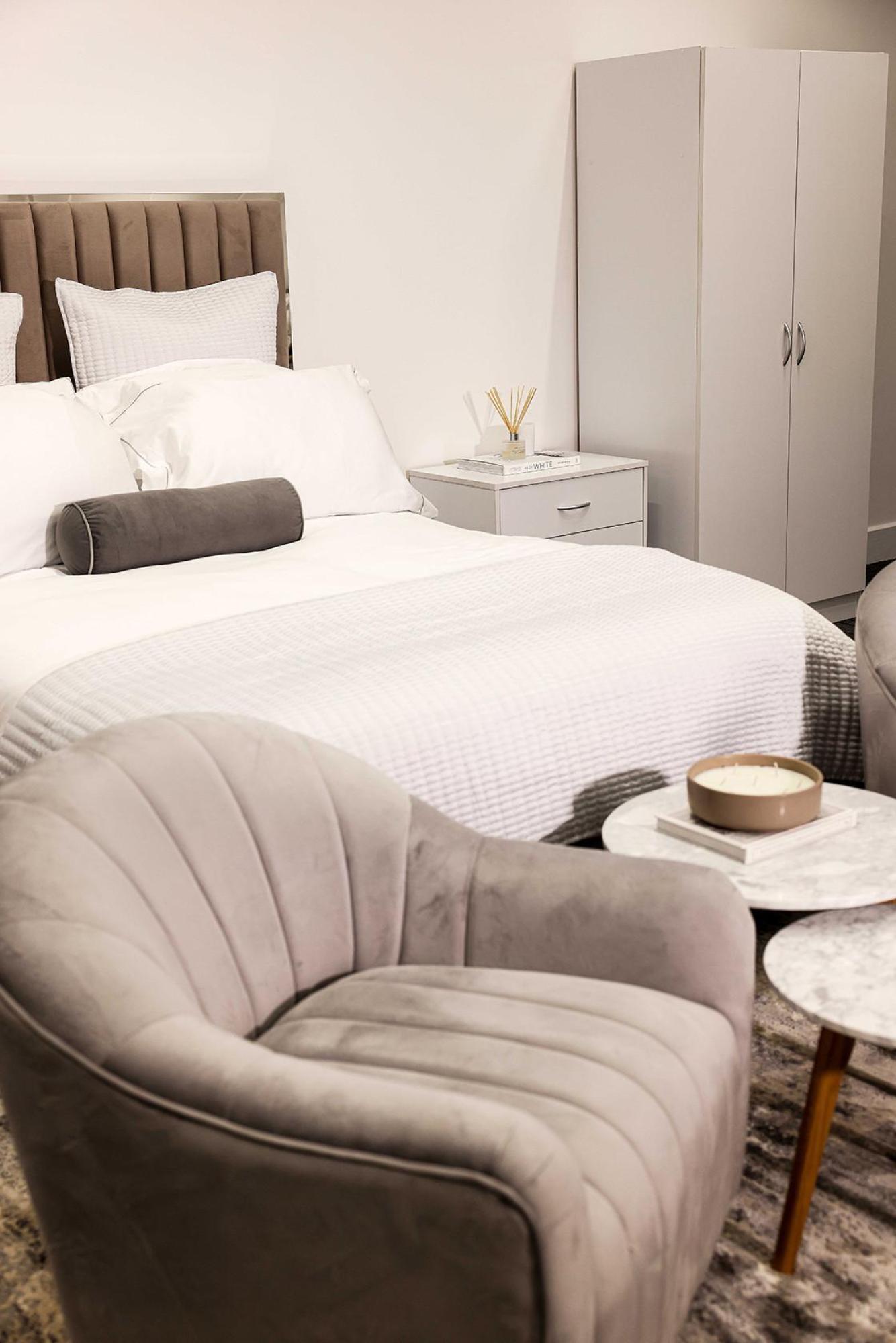 Product photograph of Delta White Bedroom Set from Choice Furniture Superstore.