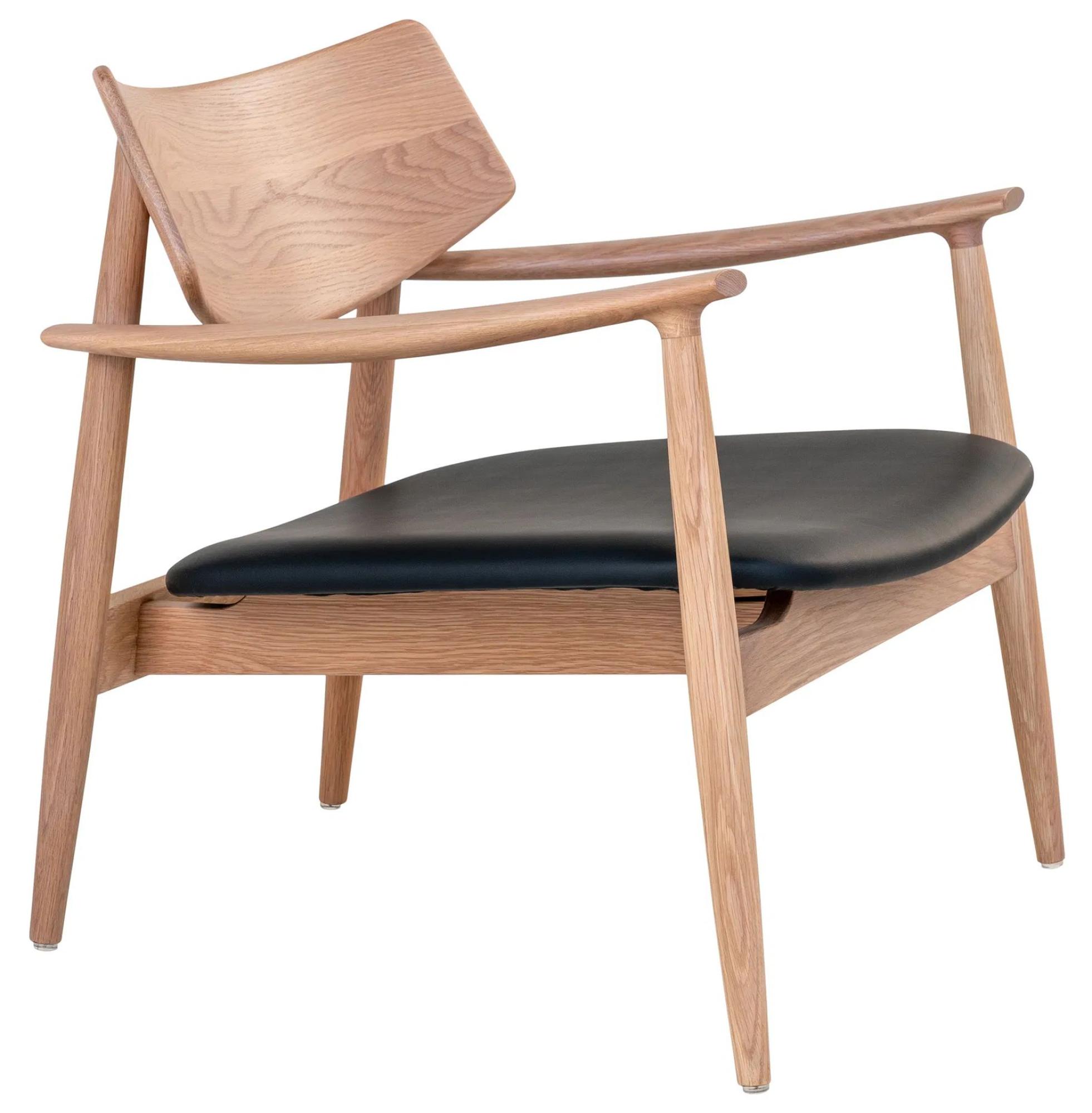 Product photograph of Cibola Natural Oak Lounge Chair from Choice Furniture Superstore.