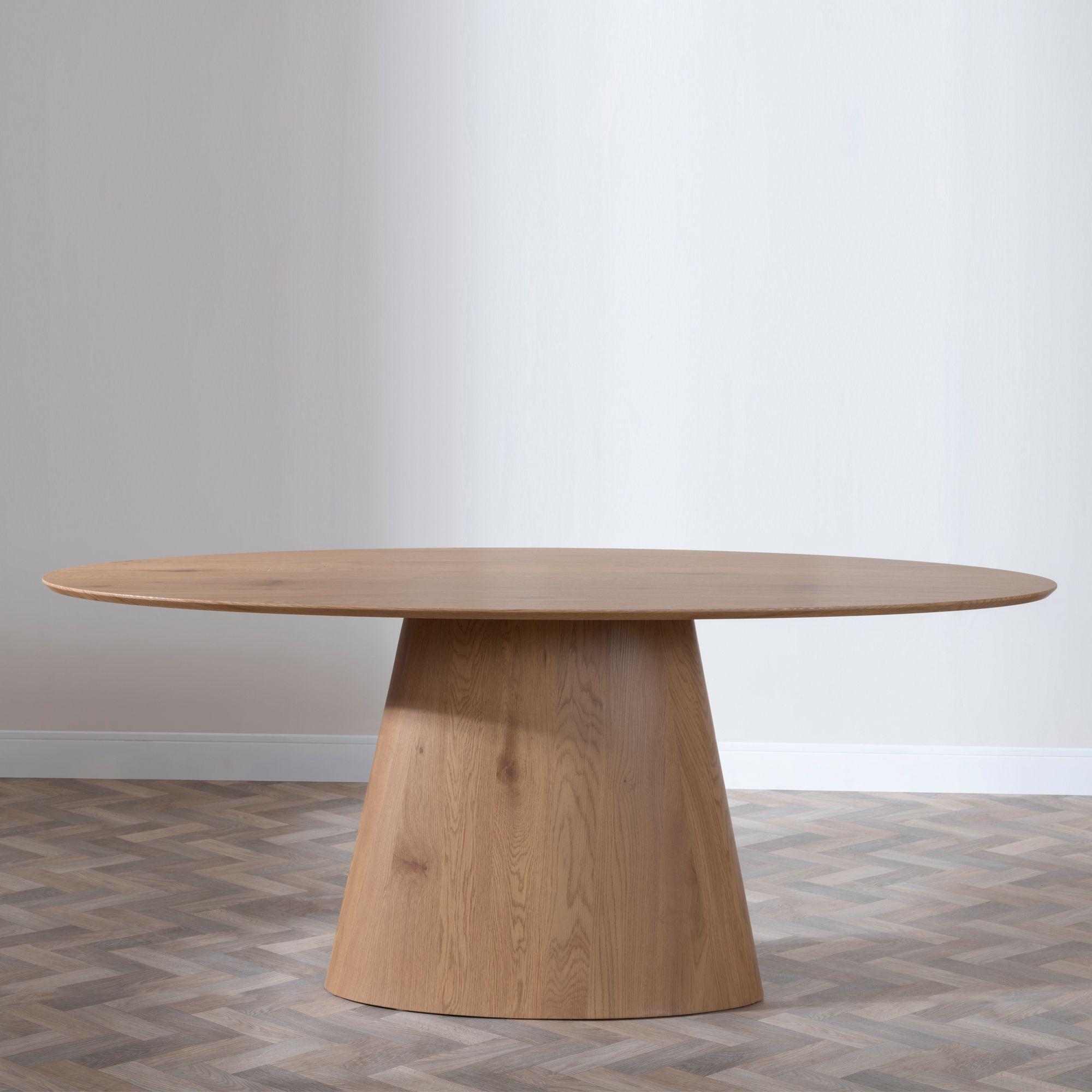 Product photograph of Palma Oak 6 Seater Oval Dining Table from Choice Furniture Superstore.