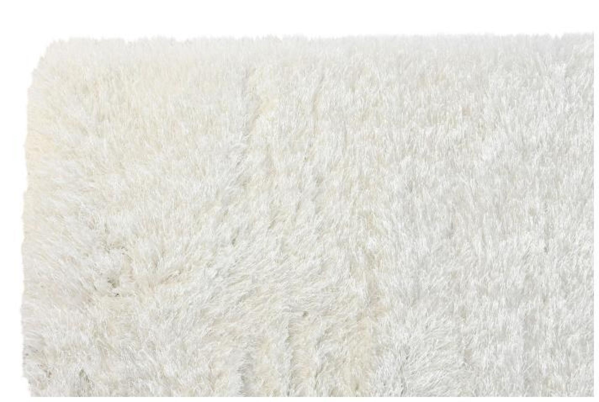 Product photograph of Indore Ivory Chic Rug - 120cm X 8cm from Choice Furniture Superstore.